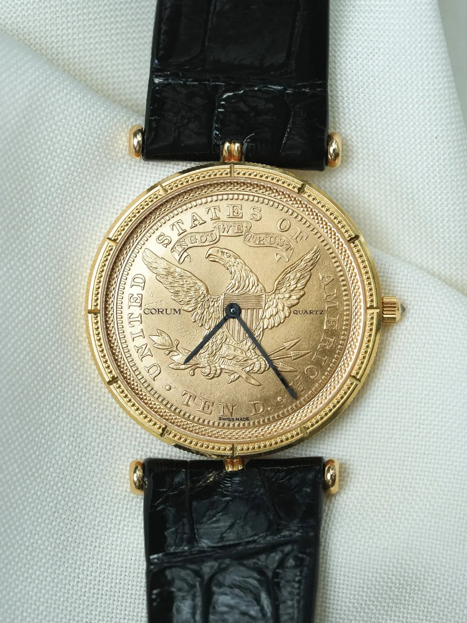 Montre Corum Coin Watch Ten Dollars - Or Jaune 18K Quartz (Années 1990) - Atelier Victor
