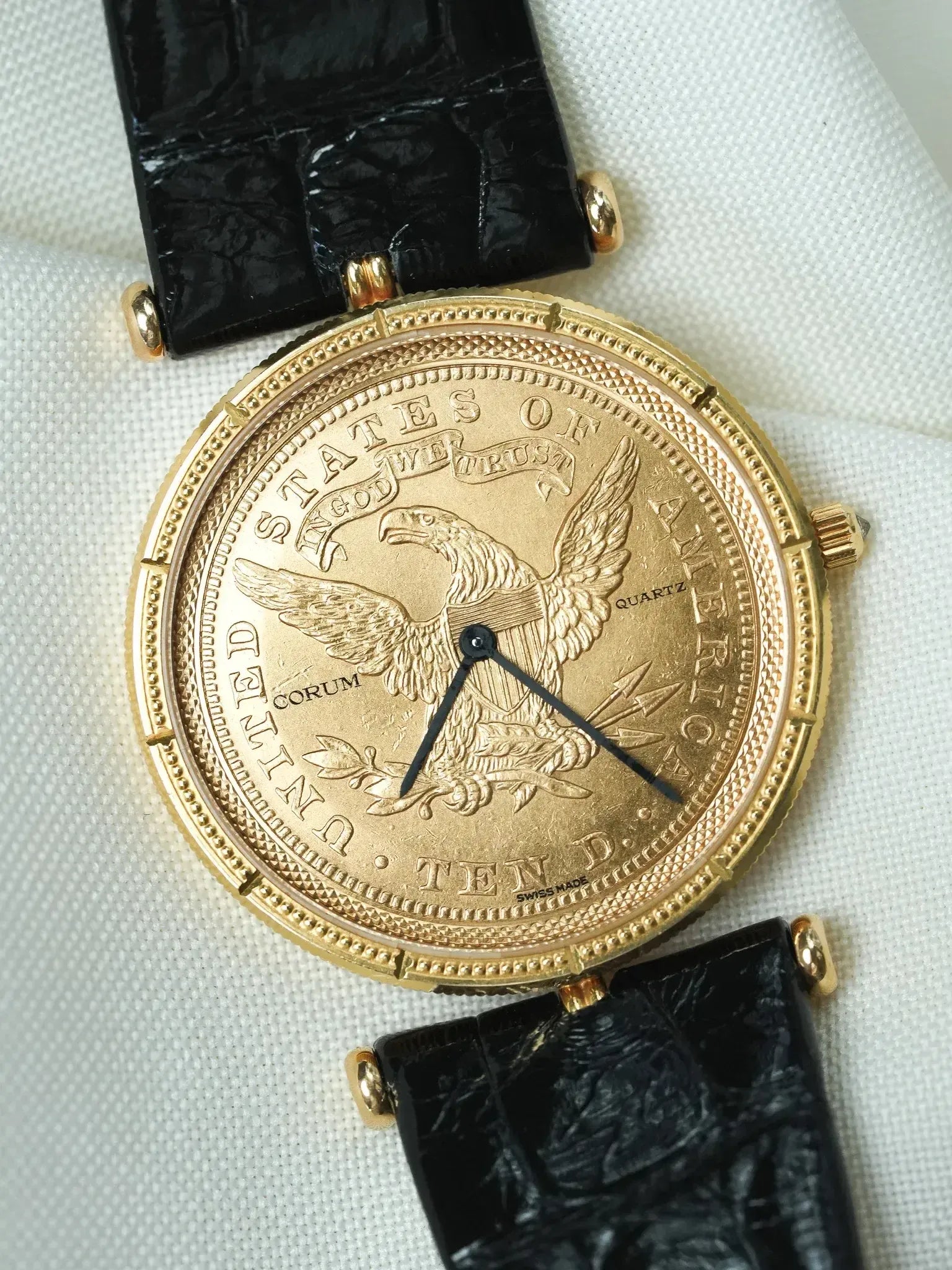 Montre Corum Coin Watch Ten Dollars - Or Jaune 18K Quartz (Années 1990) - Atelier Victor