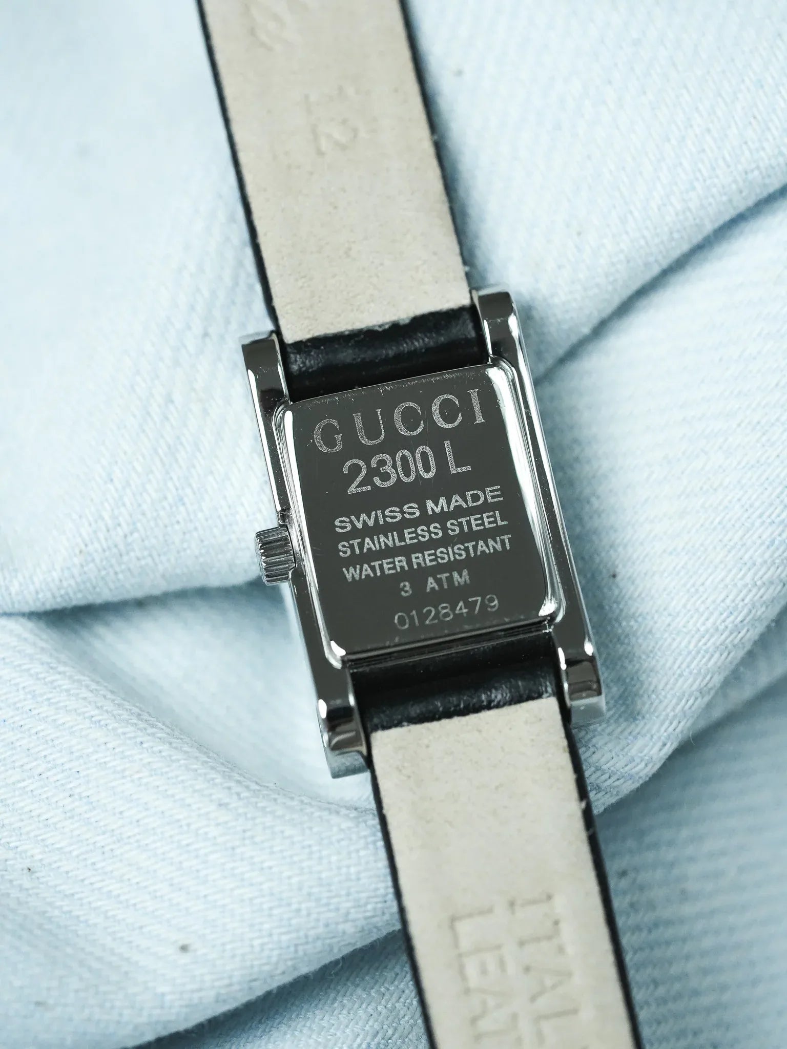 Montre Gucci Vintage Rectangulaire (Années 2000) – Acier 17mm - Atelier Victor
