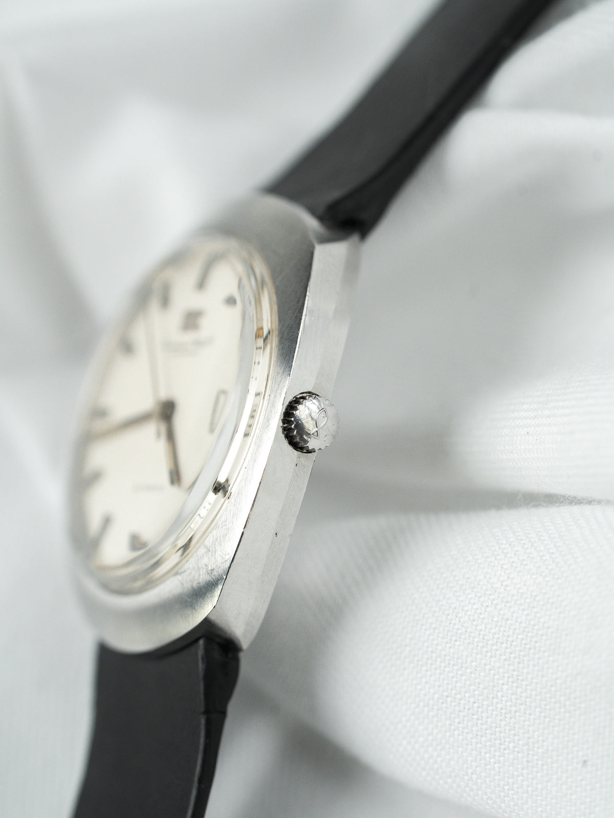 Profilo lato corona - IWC R815A Vintage Watch - Atelier Victor