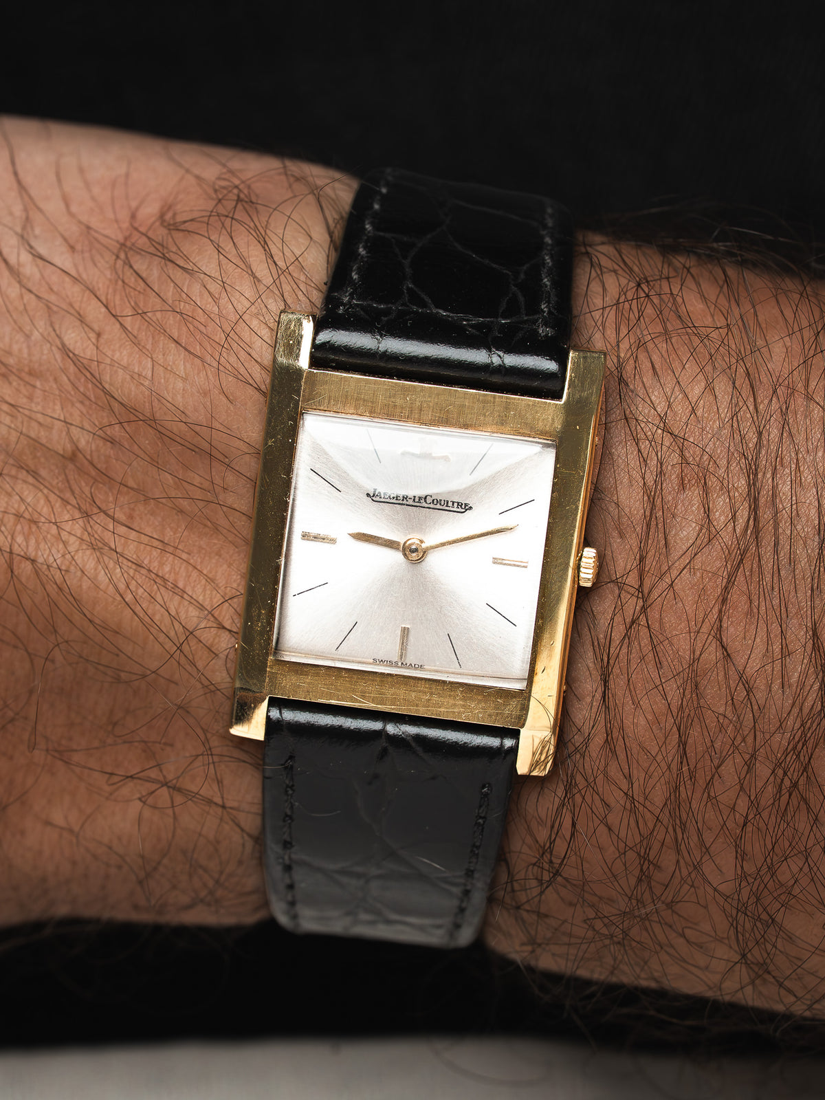Часы на запястье — винтажные часы Jaeger-LeCoultre Tank — Atelier Victor