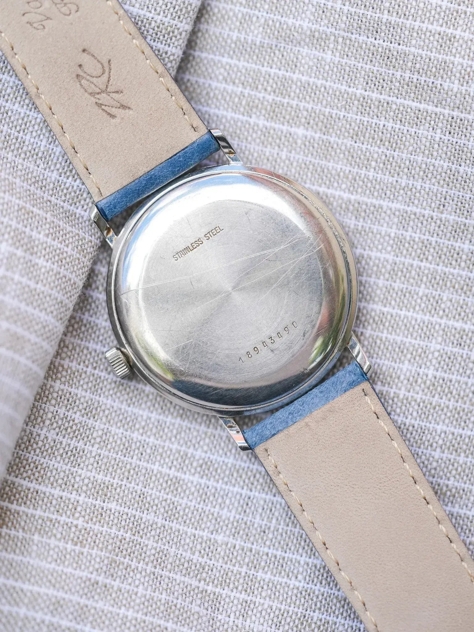 Montre Longines Vintage - 34mm Acier Date Ronde (Années 1980) - Atelier Victor