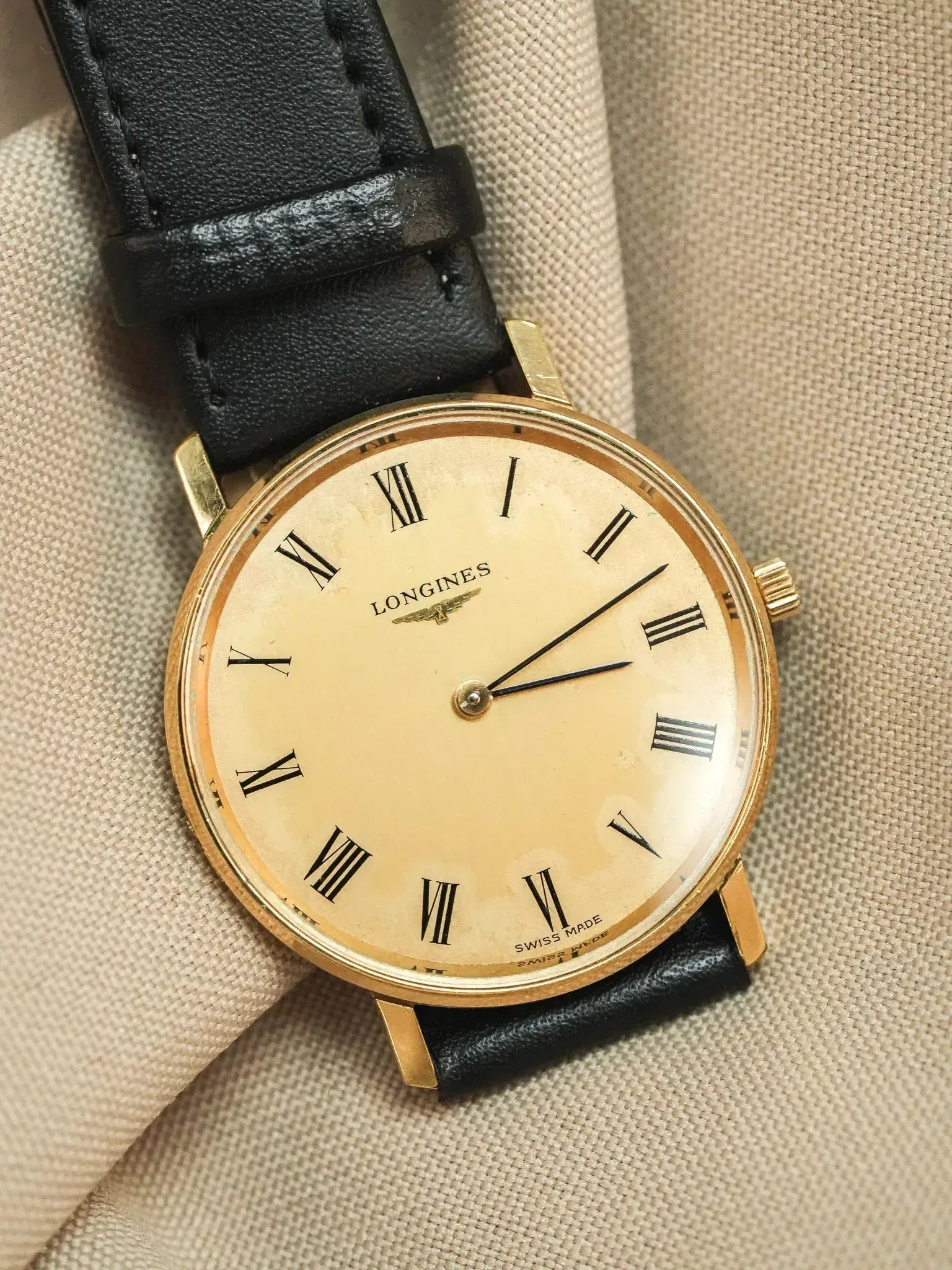 Montre Longines Vintage - 34mm Plaqué Or Chiffres Romains (1978) - Atelier Victor