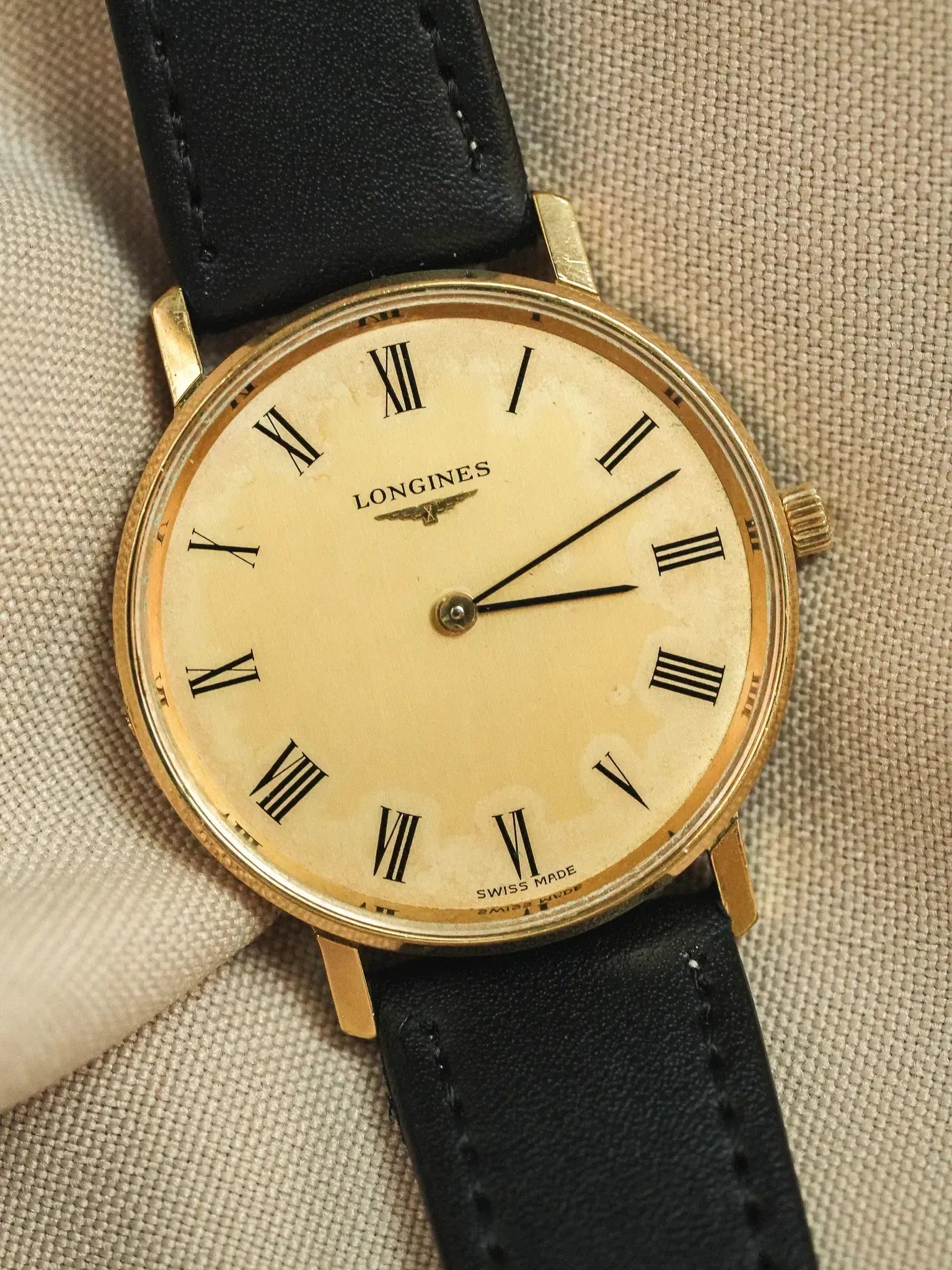 Montre Longines Vintage - 34mm Plaqué Or Chiffres Romains (1978) - Atelier Victor