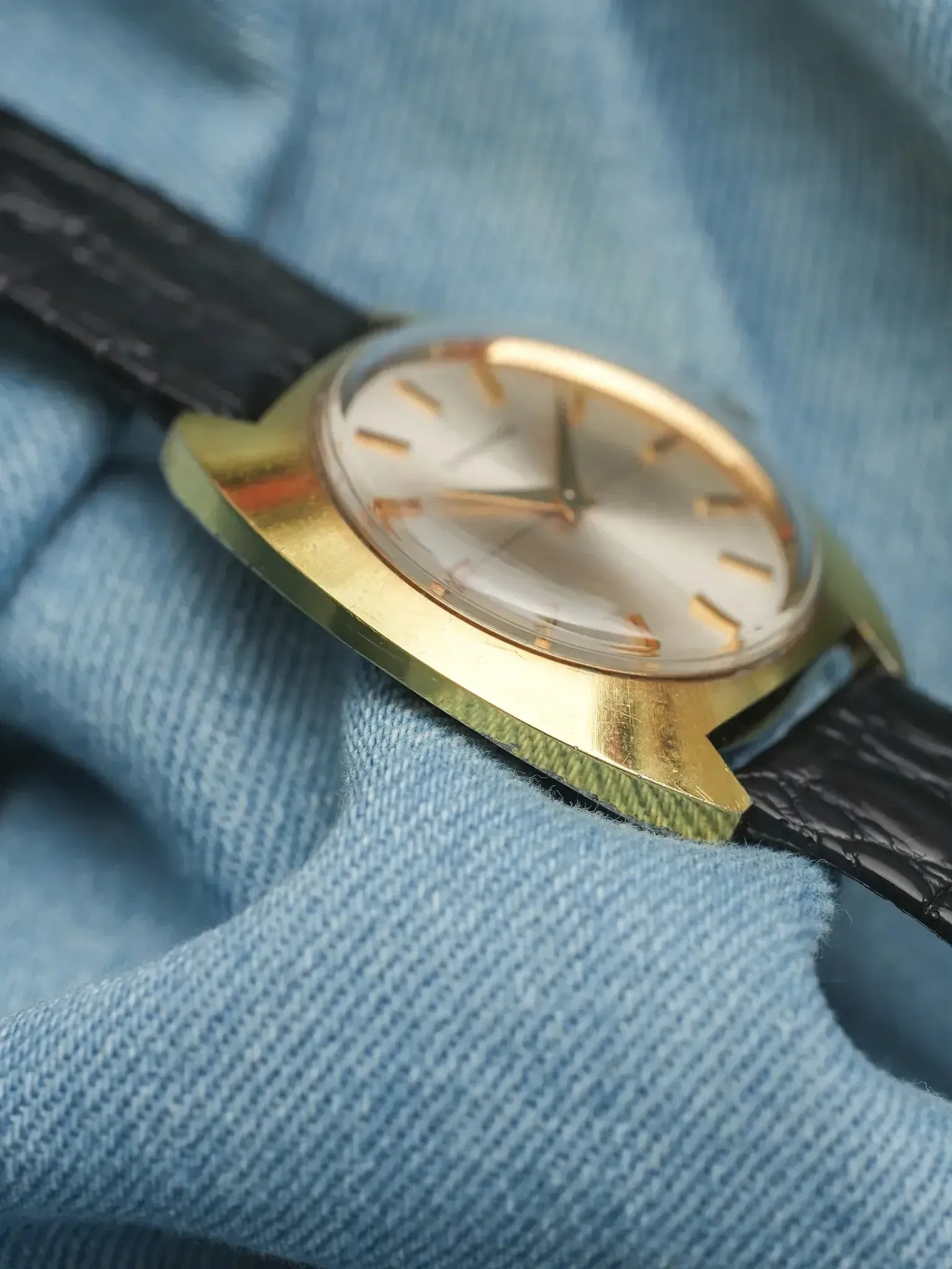 Montre Longines Vintage Disco - Plaqué Or Manuel (Années 1970) - Atelier Victor