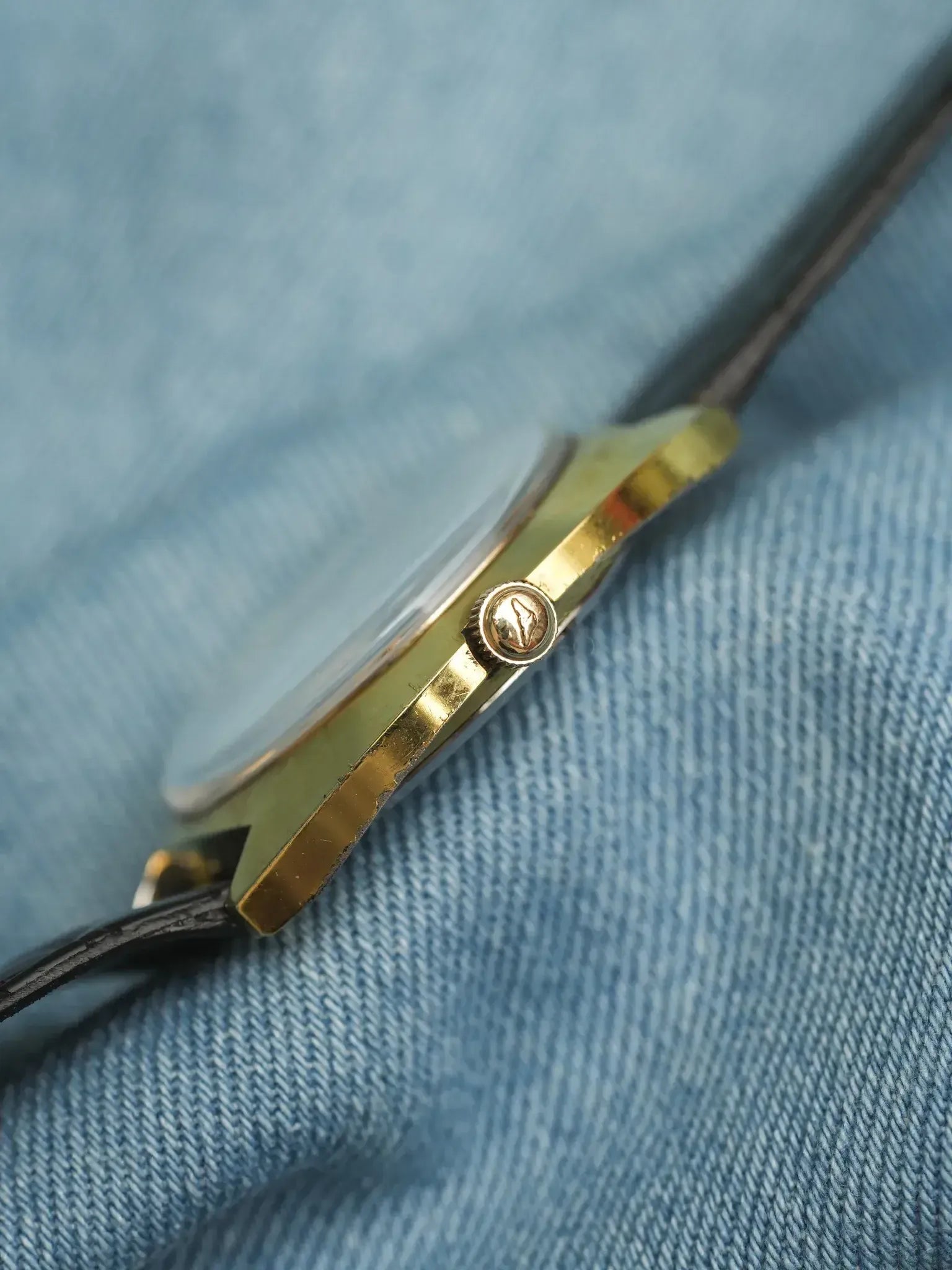 Montre Longines Vintage Disco - Plaqué Or Manuel (Années 1970) - Atelier Victor
