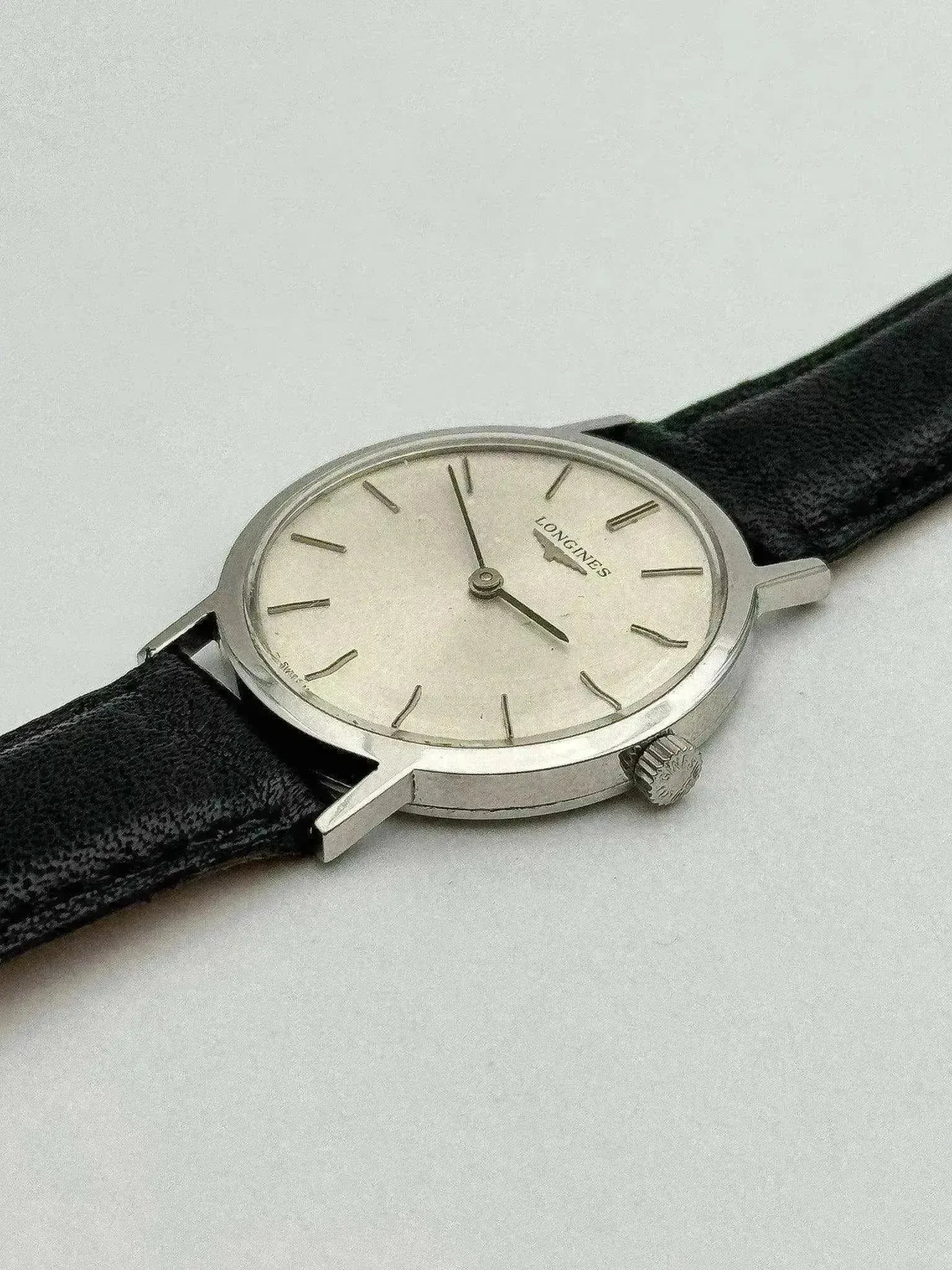 Montre Longines Vintage - Dress Watch mécanique Index Noir (1975) - Atelier Victor