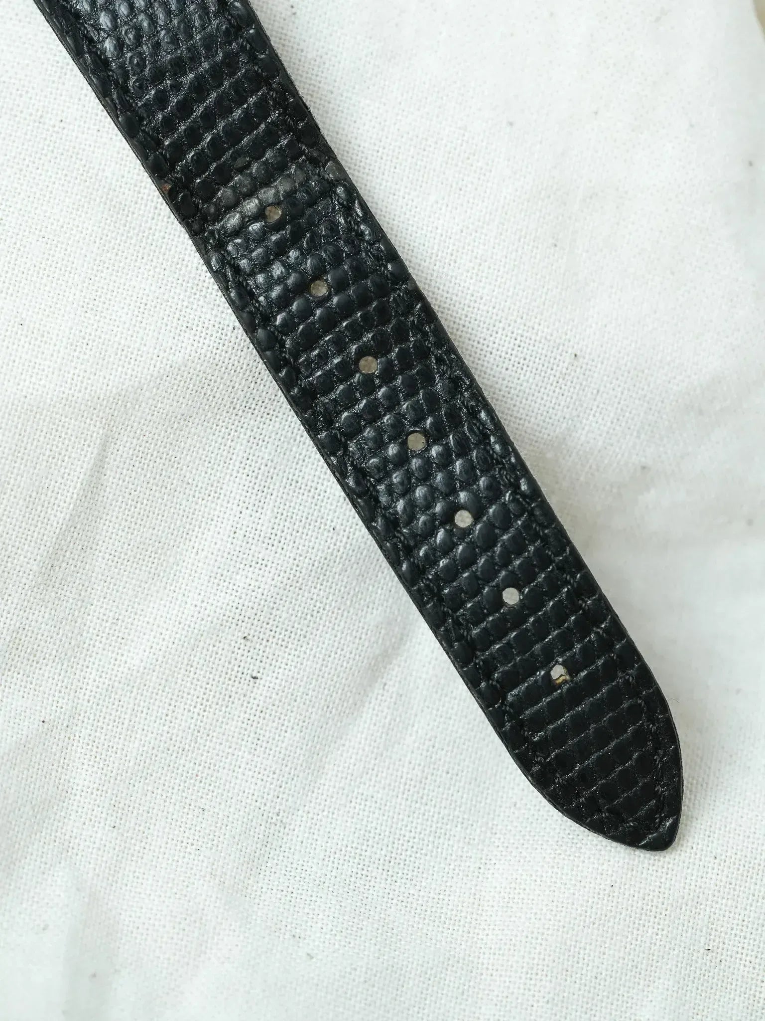 Montre Must de Cartier Tank Vintage - Vermeil Cadran Noir (Années 1980) - Atelier Victor