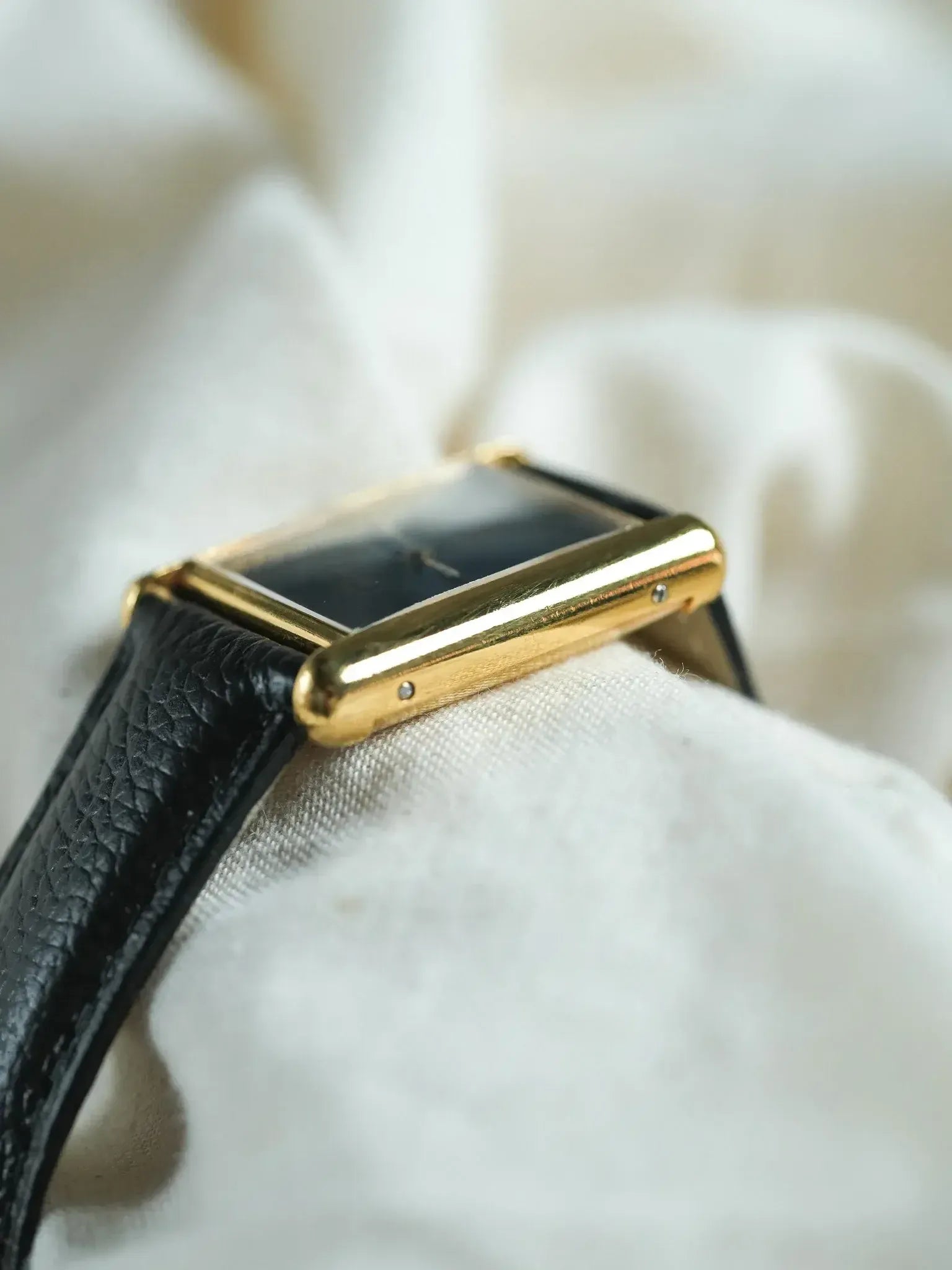Montre Must de Cartier Tank Vintage - Vermeil Noir (Années 1980) - Atelier Victor