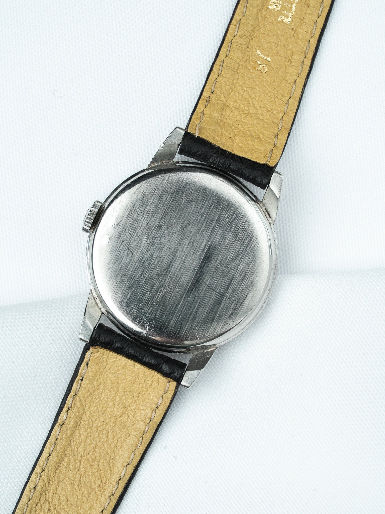 Montre Omega 2495 Vintage - 33,5mm Acier Petite Seconde (1947) - Atelier Victor