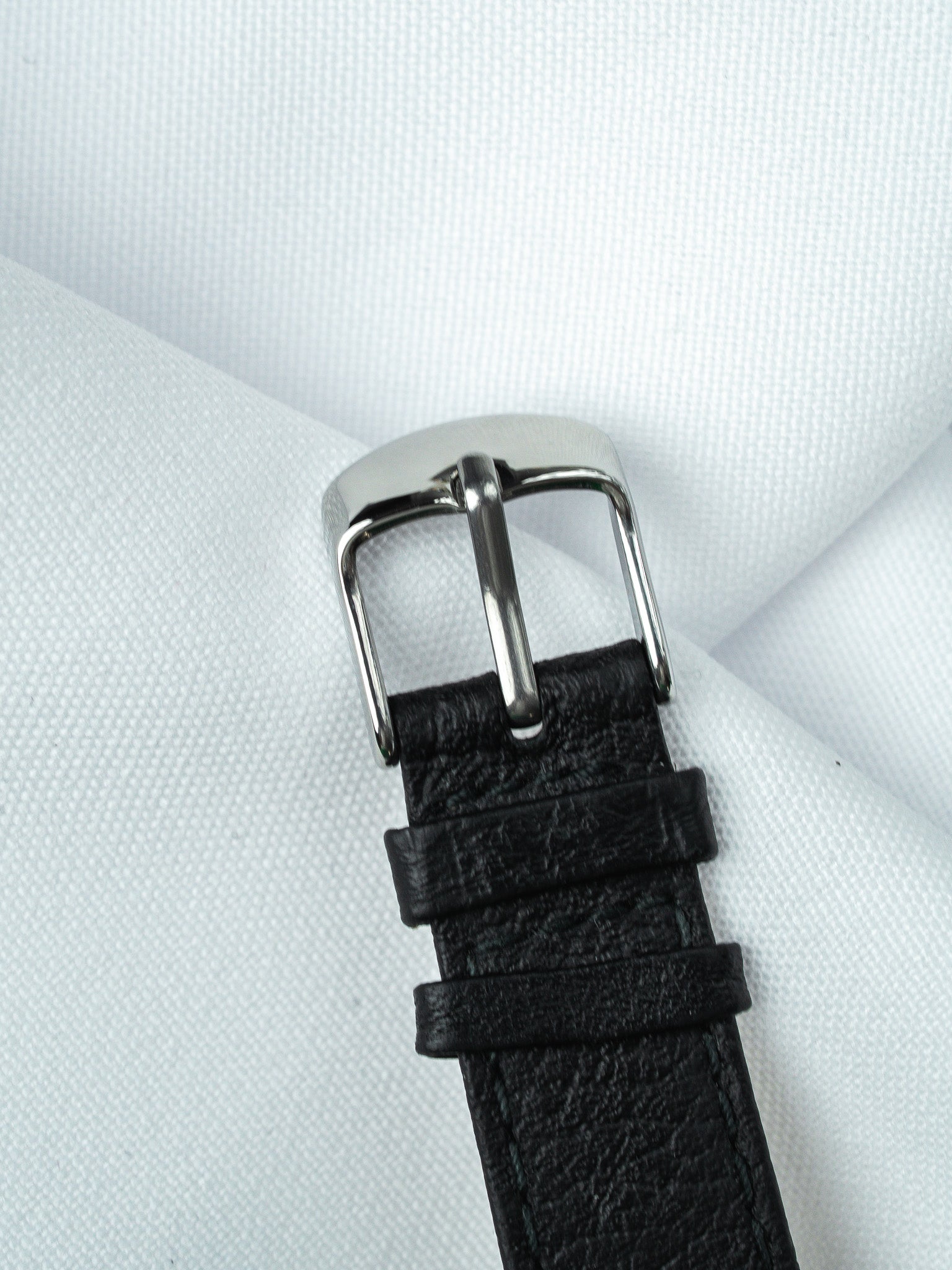 Montre Omega 2495 Vintage - 33,5mm Acier Petite Seconde (1947) - Atelier Victor