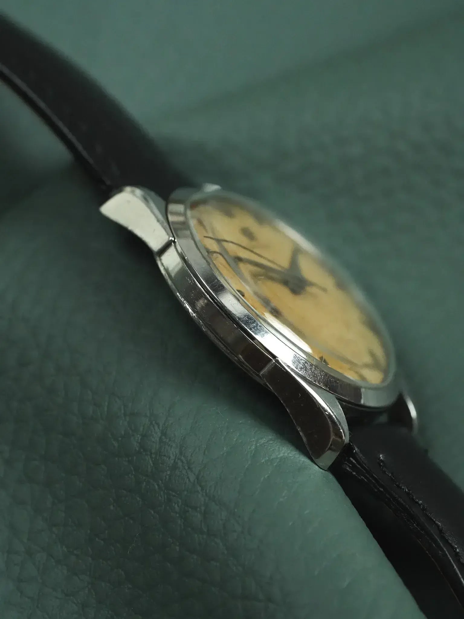 Montre Omega 2910-5 Vintage - 34mm Acier Patine (1958) - Atelier Victor