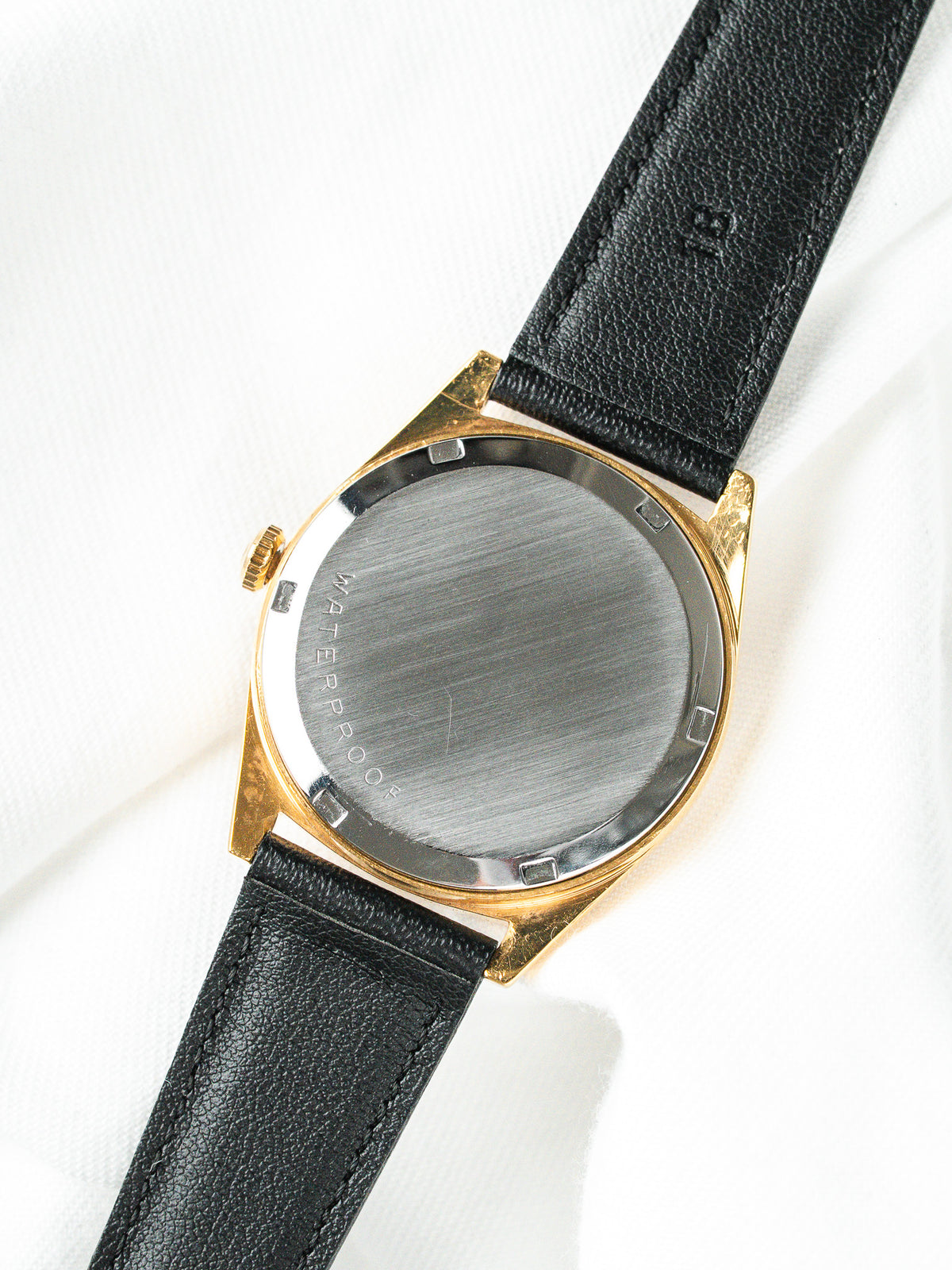Omega Watch Genève 136.041 Gold-Plated — Silver Dial (1970)
