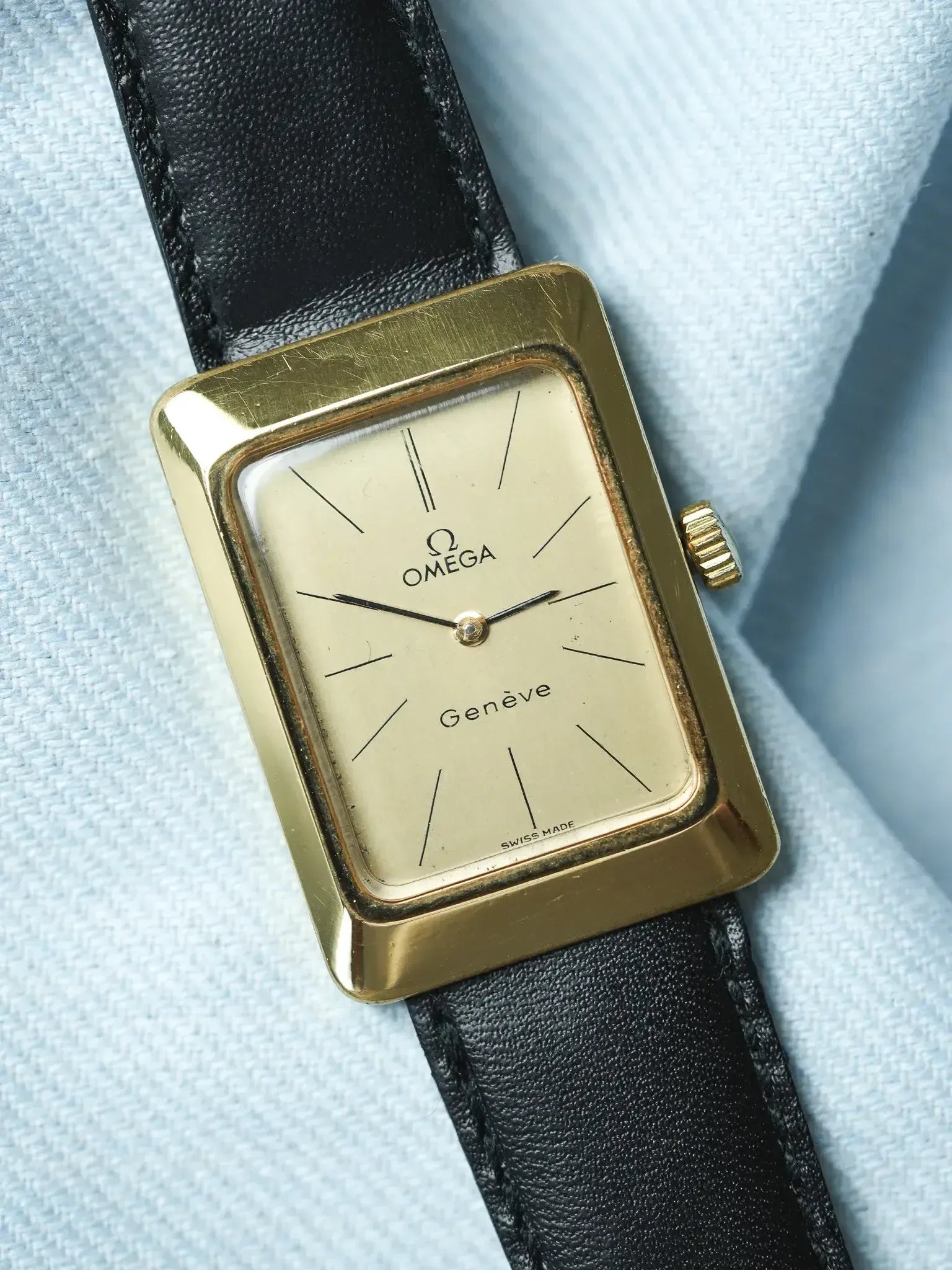Montre Omega Genève Vintage (1974) – réf.511.0476 Rectangulaire & Mécanique - Atelier Victor