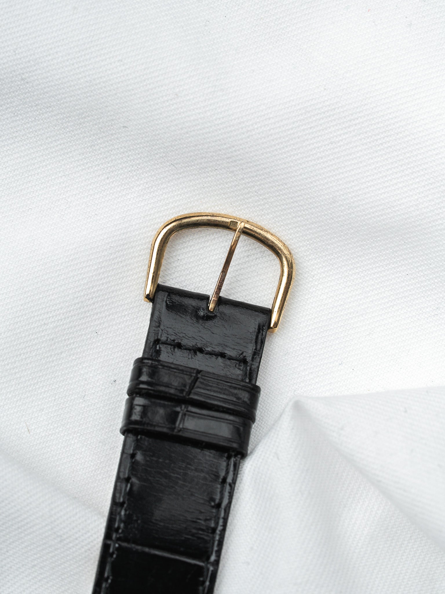 ساعة Omega Seamaster أوتوماتيكية من الذهب — قرص بنقشة خلية النحل (1950)