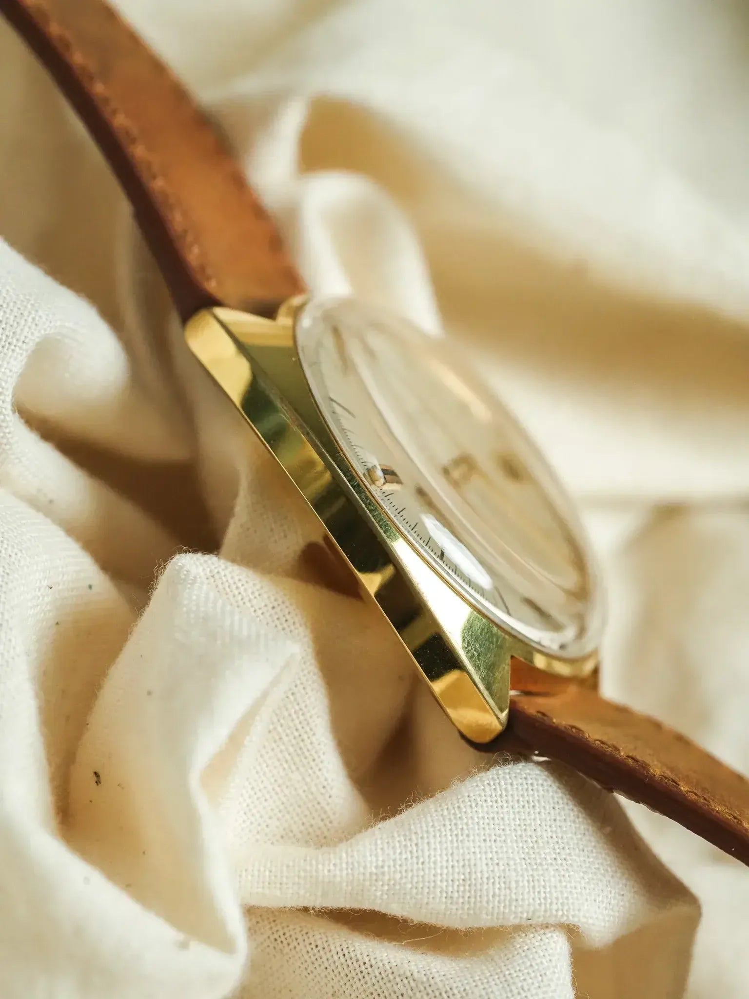 Montre Omega Seamaster Cosmic 166.026 Vintage - 35mm Plaqué Or (1970s) - Atelier Victor