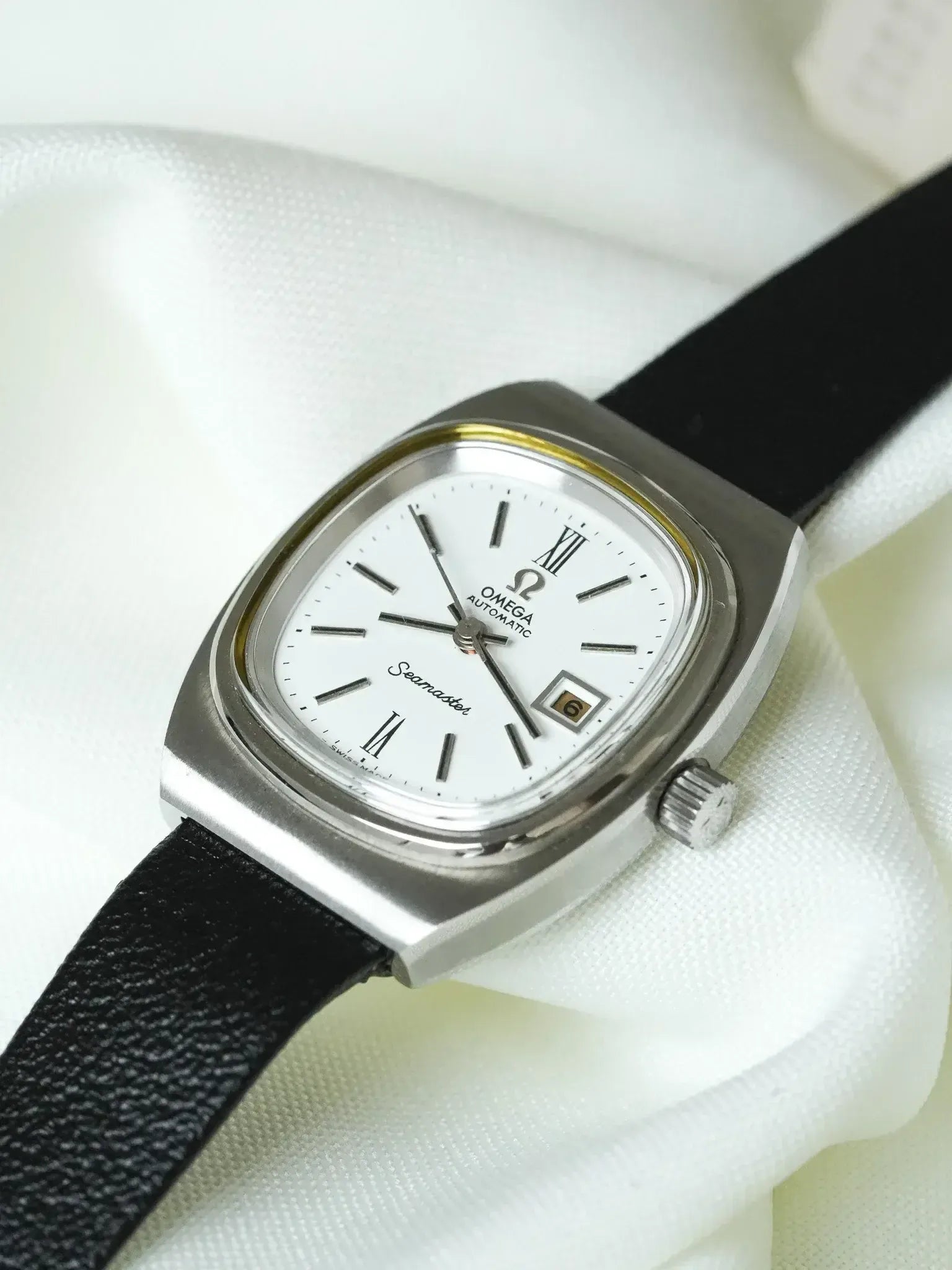 Montre Omega Seamaster Vintage - réf.566.0085 Mini TV blanc automatique - neuve de stock - 1970 - Atelier Victor