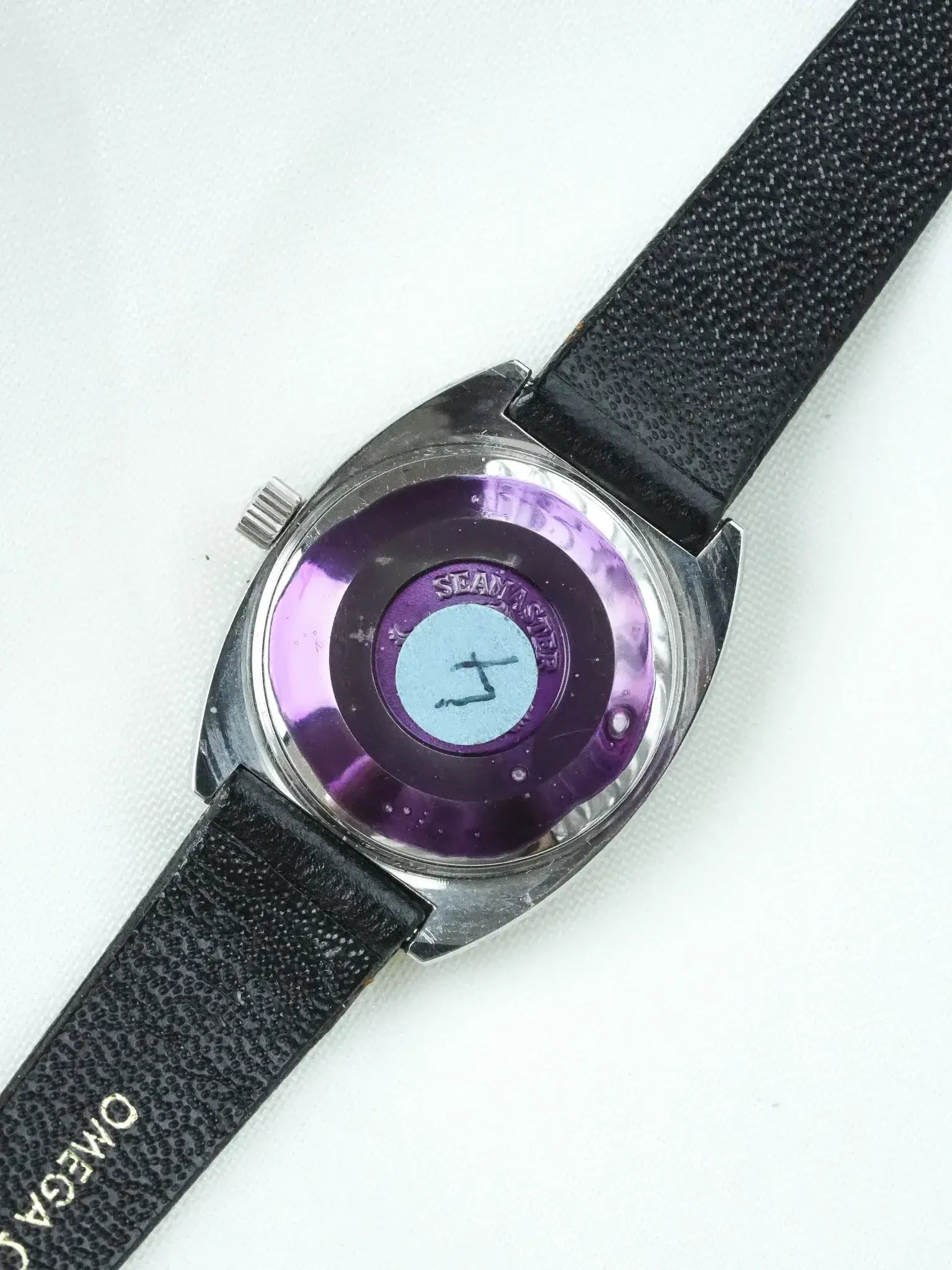 Montre Omega Seamaster Vintage - réf.566.0085 Mini TV blanc automatique - neuve de stock - 1970 - Atelier Victor