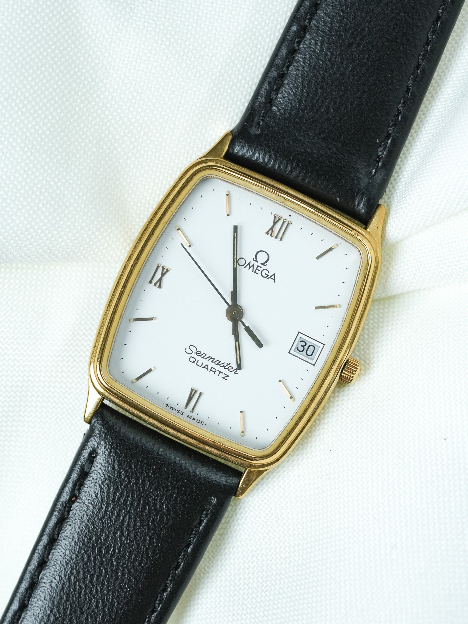 Montre Omega Seamaster Vintage - Tonneau Plaqué Or Blanc (1982) - Atelier Victor