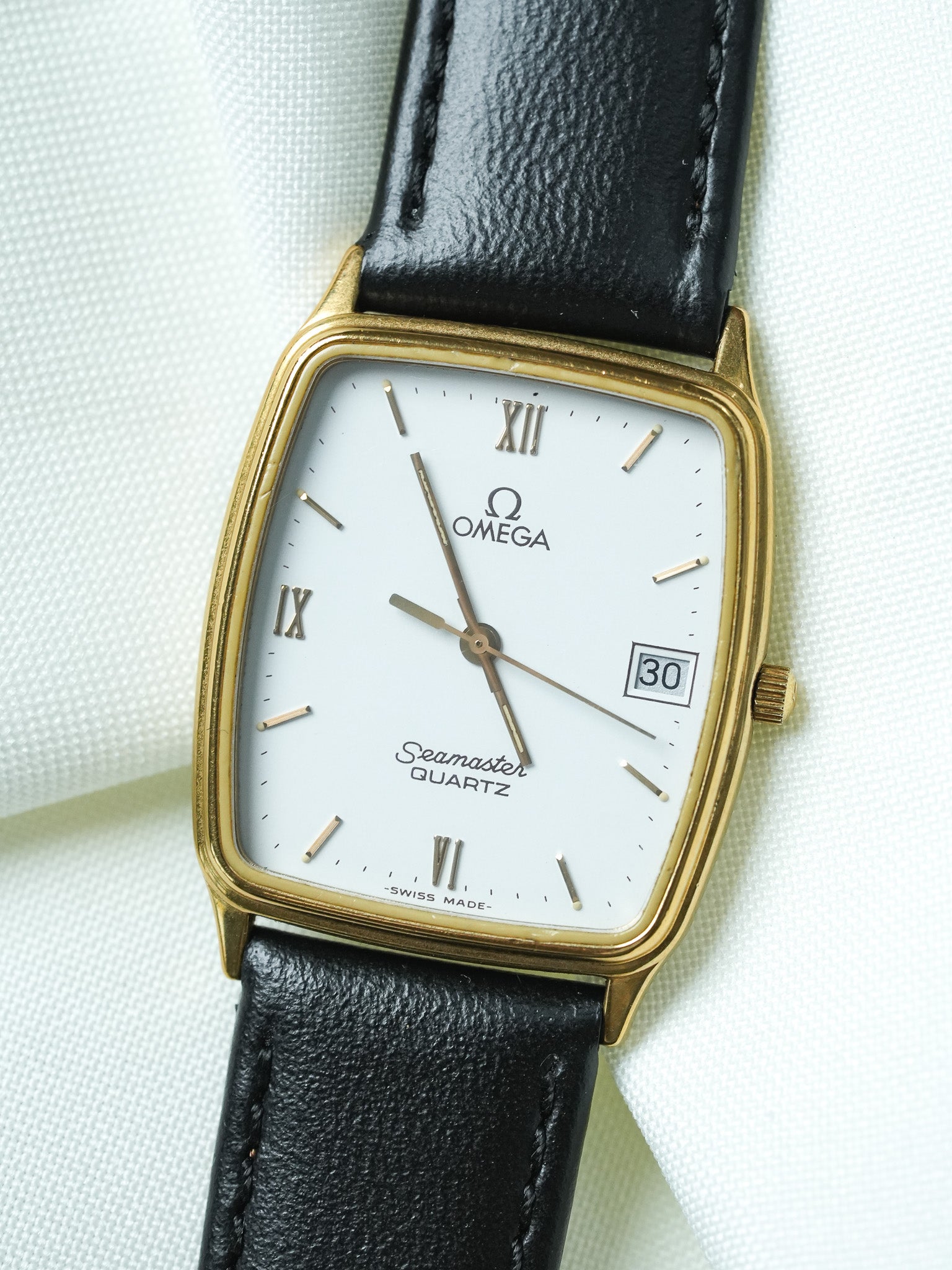 Montre Omega Seamaster Vintage - Tonneau Plaqué Or Blanc (1982) - Atelier Victor