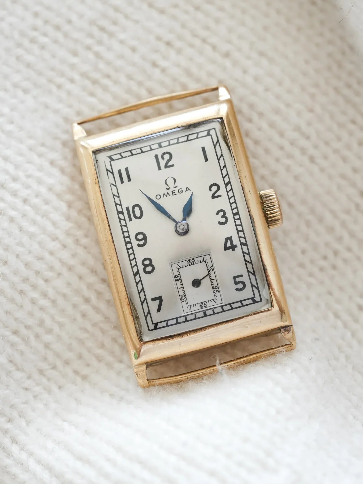 Montre Omega Tank Vintage - T17 OR JAUNE 18k (1930) - Atelier Victor