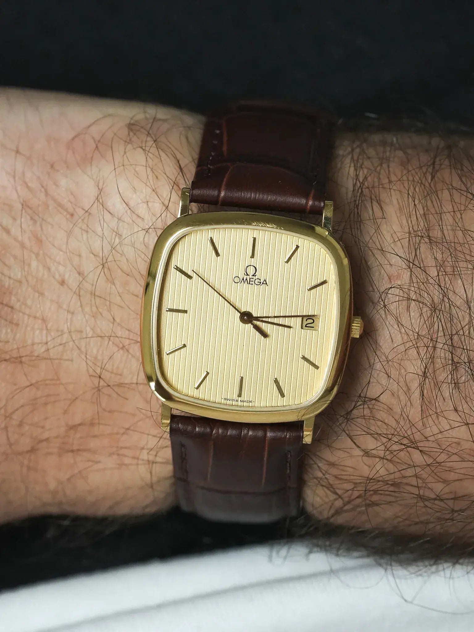 Montre Omega Vintage (1990s) - TV Plaqué Or Cadran Tapisserie Date