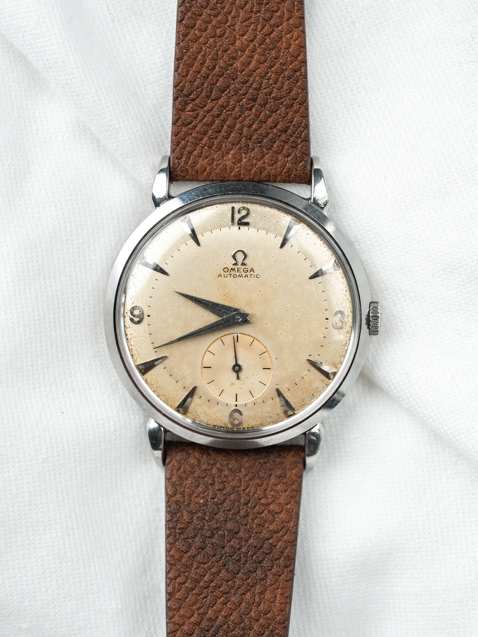 Vintage Omega Watch 2658-3 — Automatic Bumper (1952)