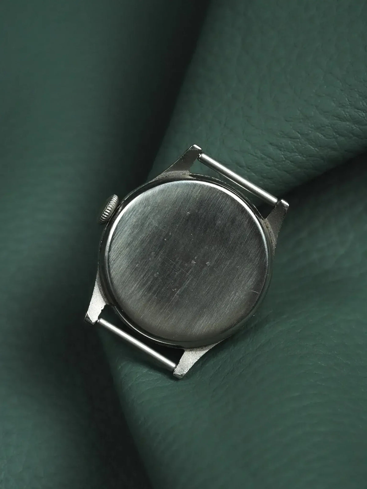 Fond de boîte acier - Montre Omega Petite Seconde Cadran Gilt Vintage - Atelier Victor