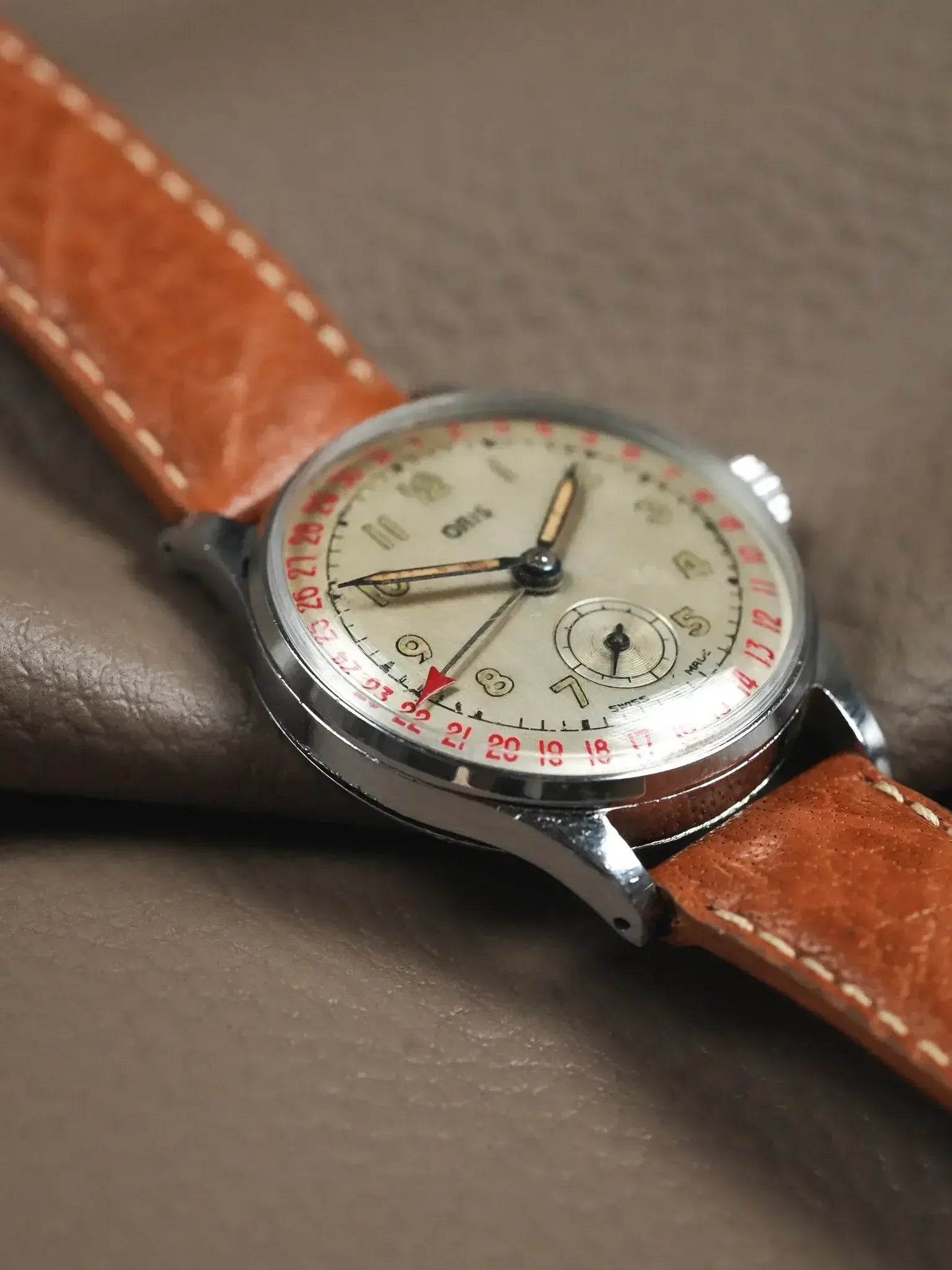 Montre Oris Pointer Date Vintage - Acier 30,5mm (Années 1950) - Atelier Victor