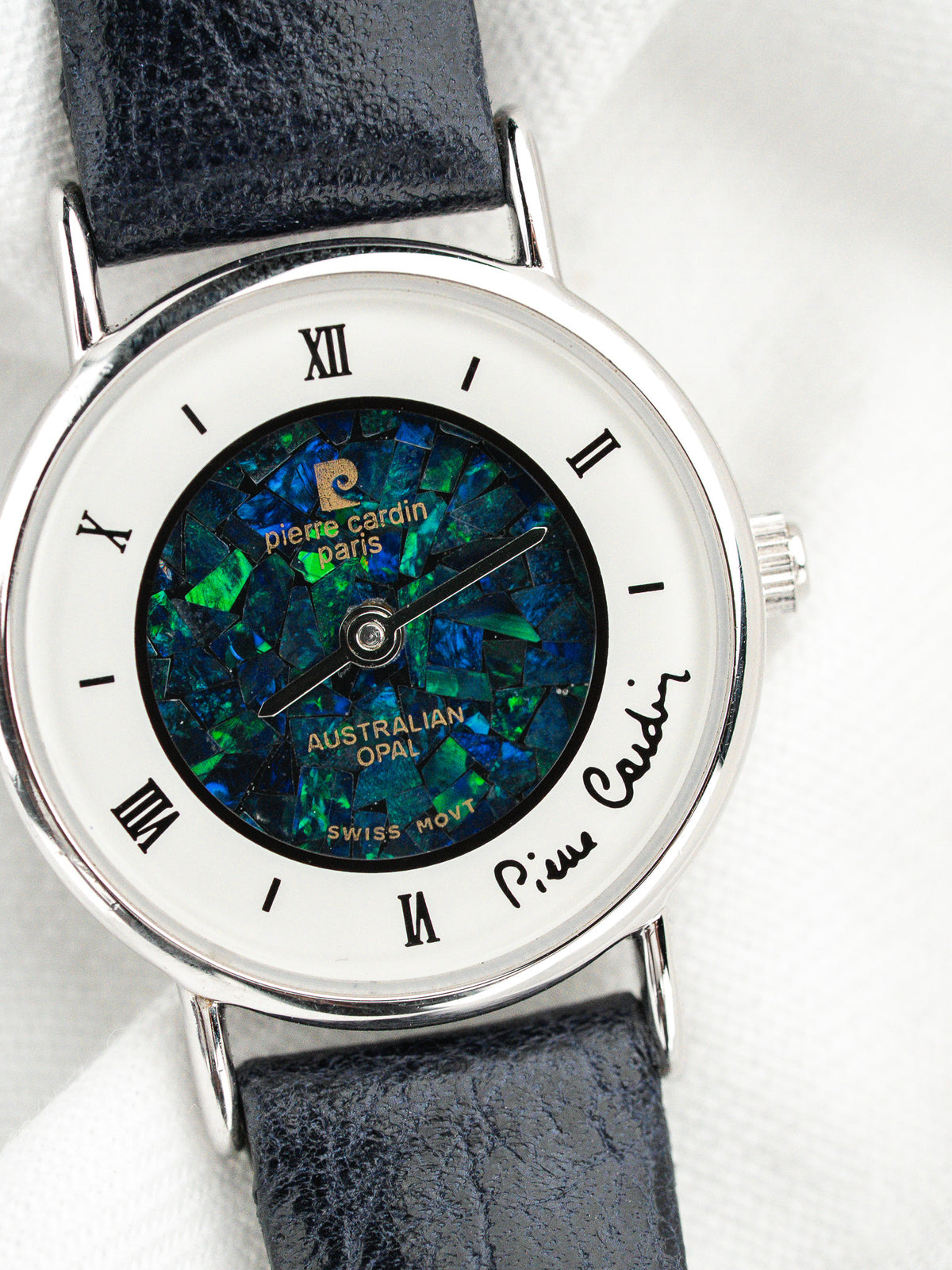 Montre Pierre Cardin avec cadran en opale australienne et bracelet en cuir bleu
