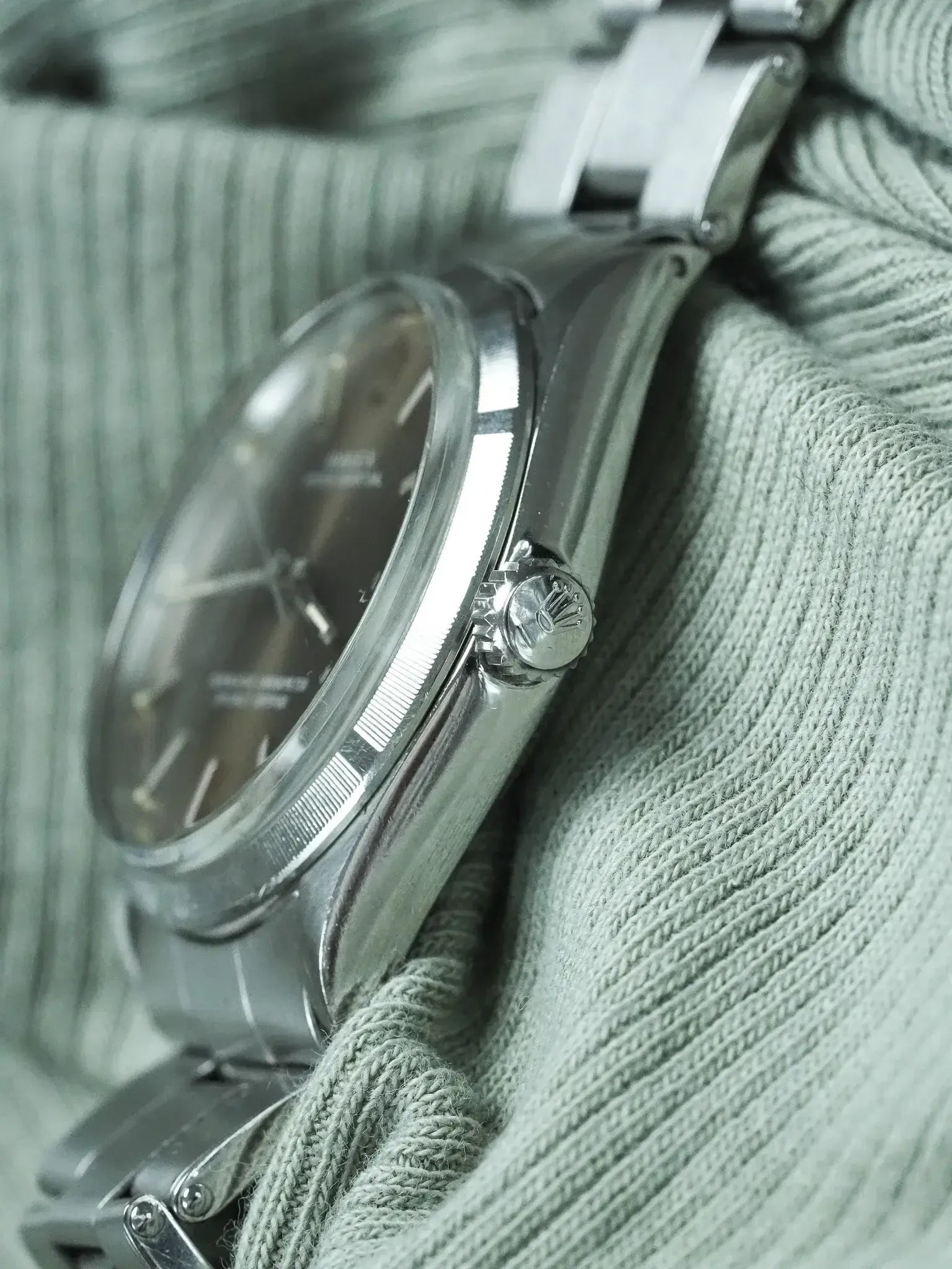 ساعة رولكس أويستر بيربتشوال فنتج (1966) – مرجع. 1003 COSC قرص بني و إطار محفور