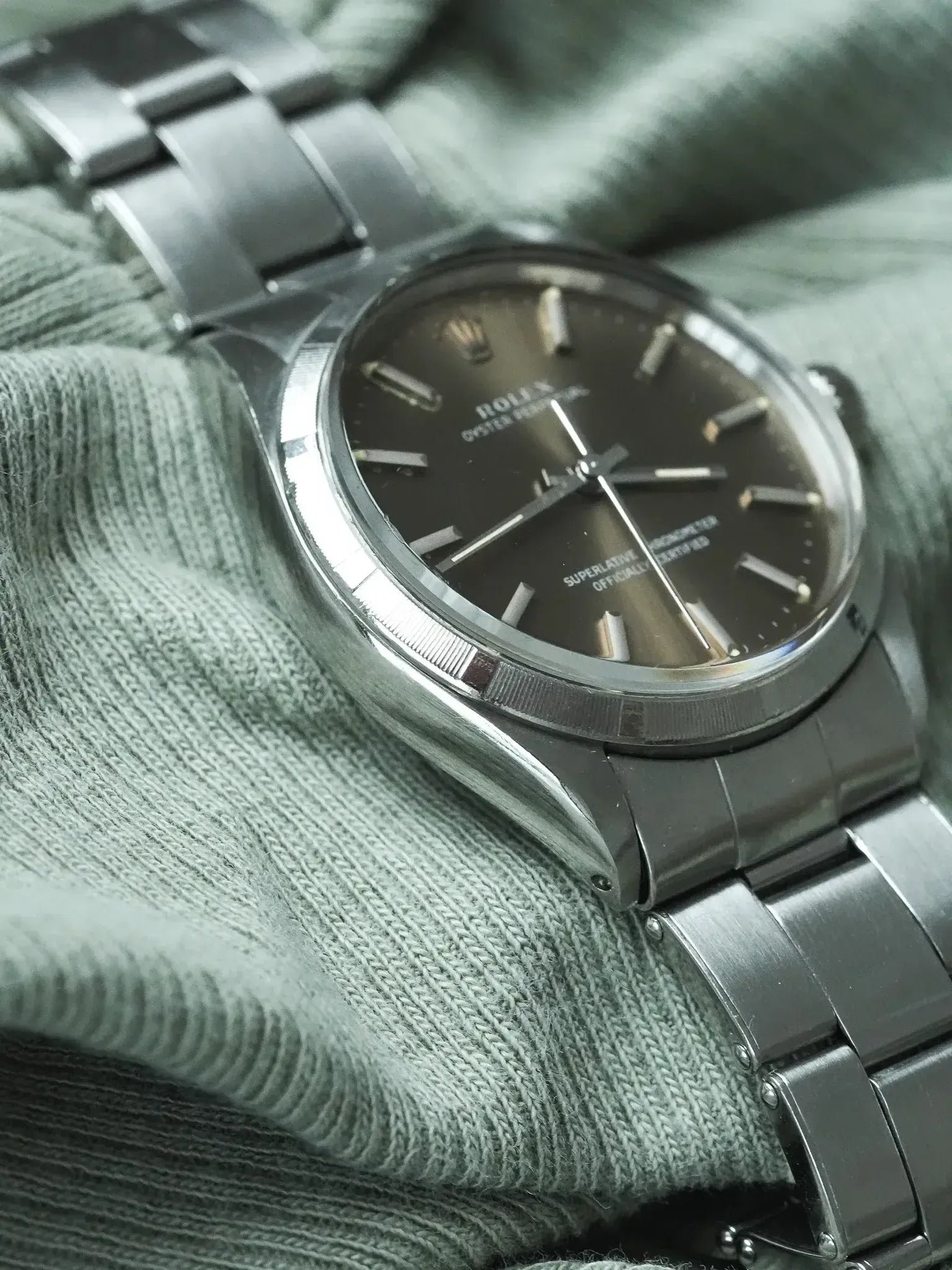 ساعة رولكس أويستر بيربتشوال فنتج (1966) – مرجع. 1003 COSC قرص بني و إطار محفور