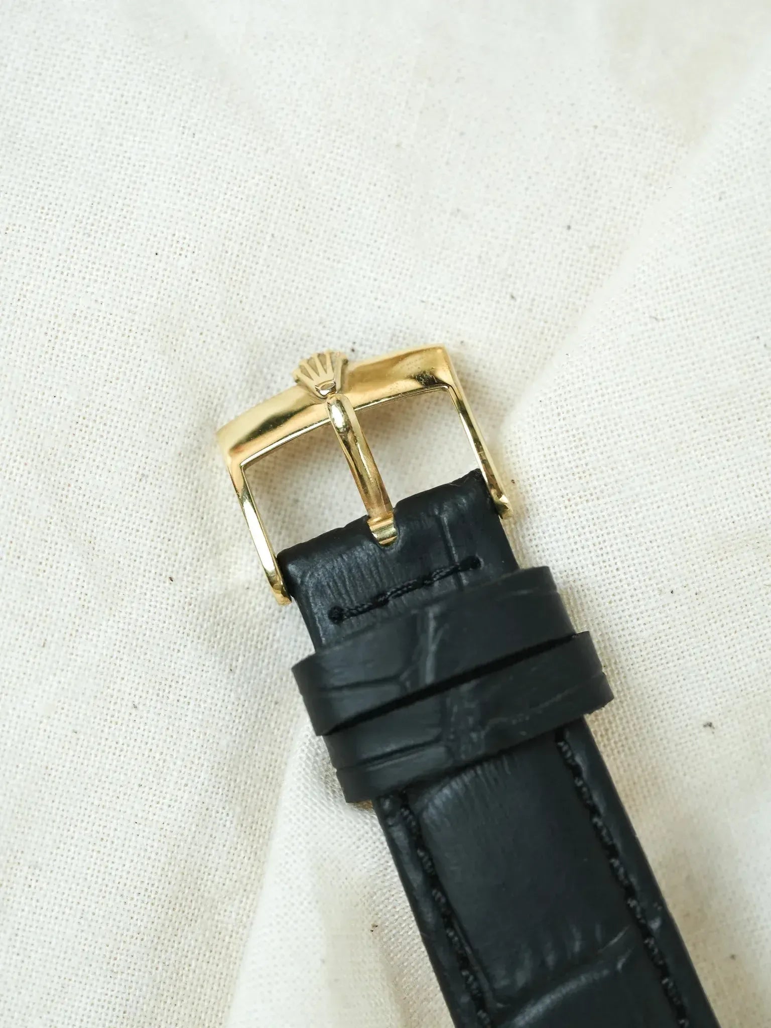Montre Rolex Oysterdate Precision 6094 Vintage - 34mm Plaqué Or Crème (1952) - Atelier Victor