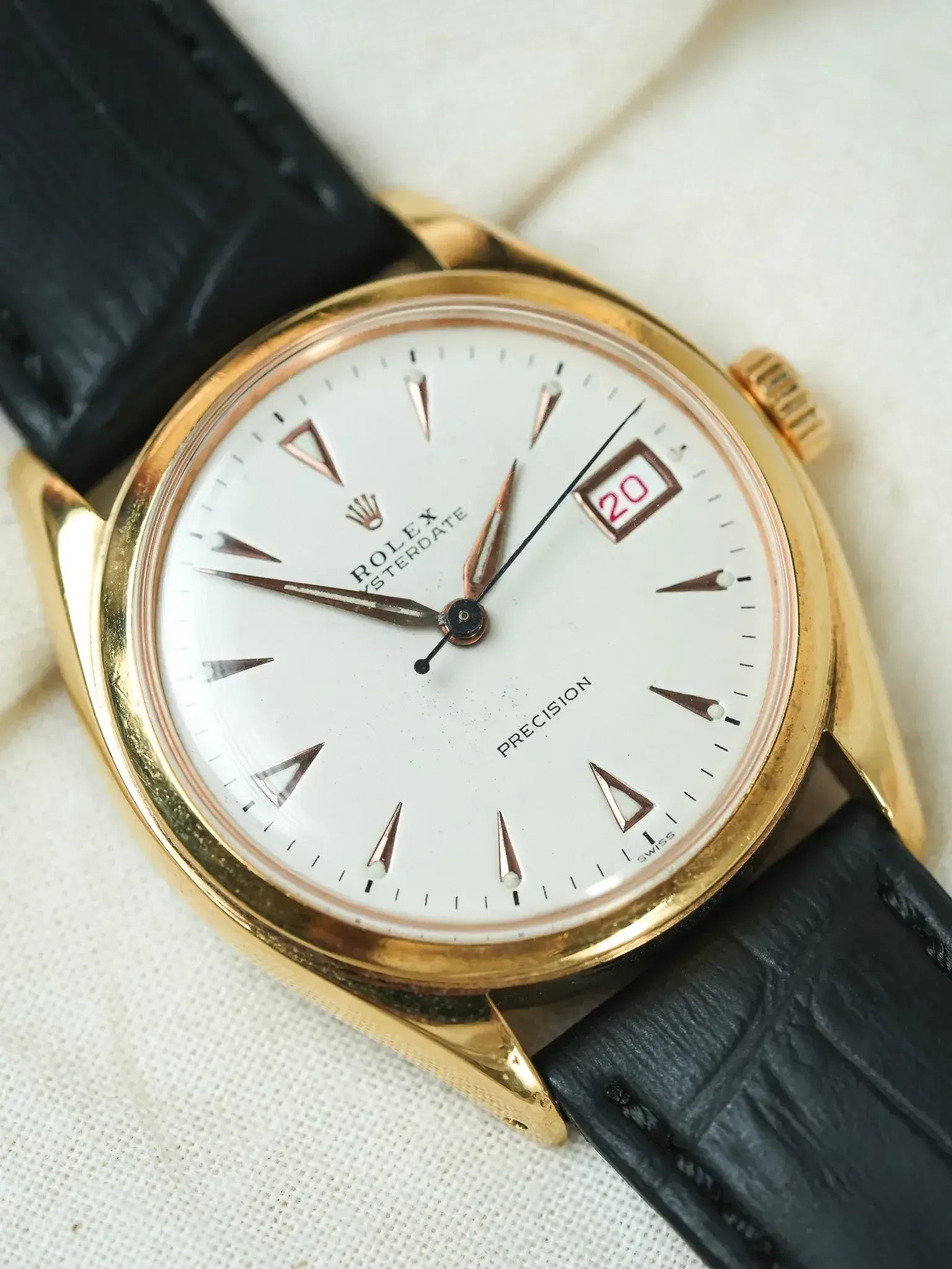 Montre Rolex Oysterdate Precision 6094 Vintage - 34mm Plaqué Or Crème (1952) - Atelier Victor