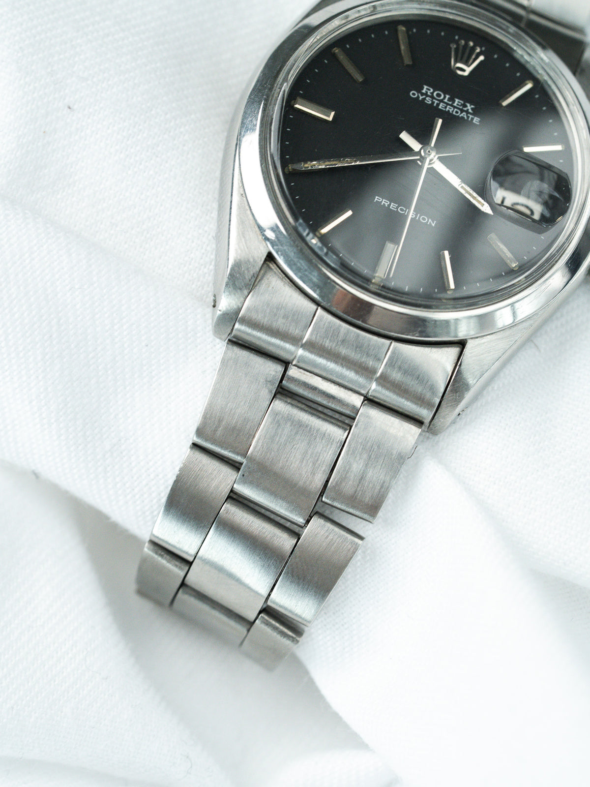 Black dial and date window - Rolex Oysterdate Precision 6694 Watch - Atelier Victor