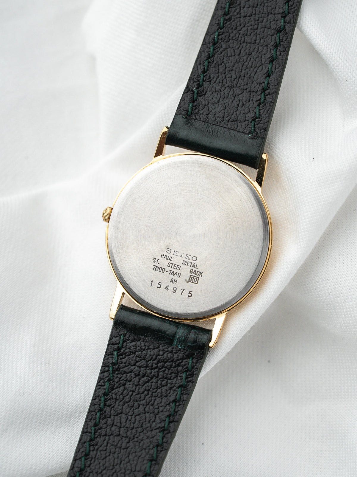 Seiko Watch 7N00-7A40 vergoldet — römische Ziffern 24-Stunden-Skala (2001)