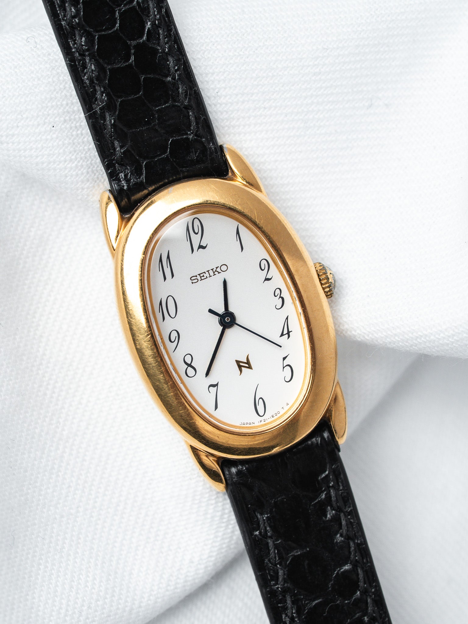 Vintage Seiko Baignoire Gold-Plated — Case Curved White Dial (2005)