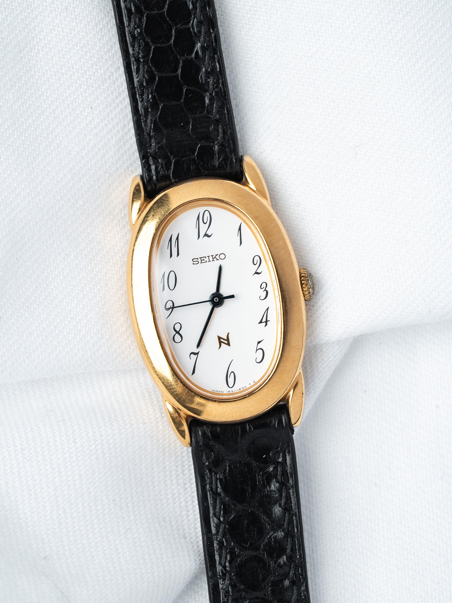 Vintage Seiko Baignoire Gold-Plated — Case Curved White Dial (2005)