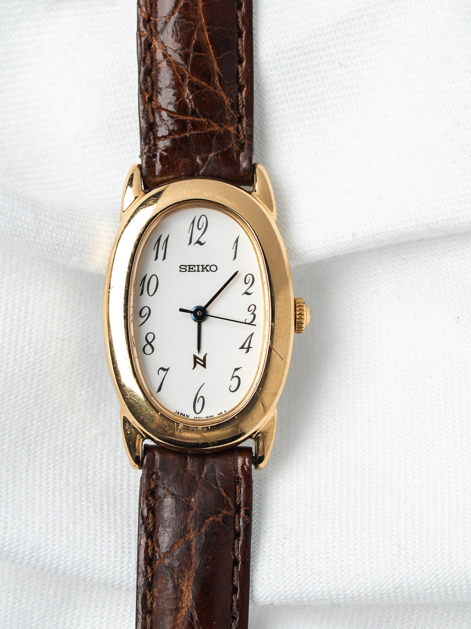 Montre Seiko Baignoire Plaquée Or — Marron Cadran Chiffres Arabes (2001)