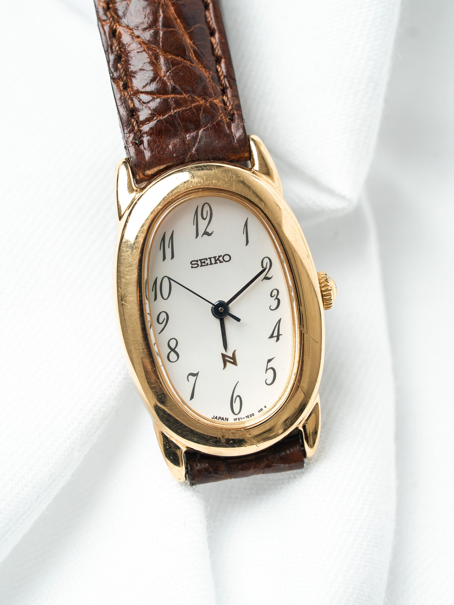 Montre Seiko Baignoire Plaquée Or — Marron Cadran Chiffres Arabes (2001)