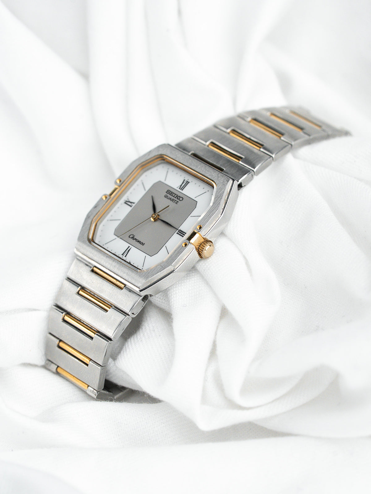 Vue de côté sur le bracelet - Montre Seiko Chronos 9021-5230 - Atelier Victor