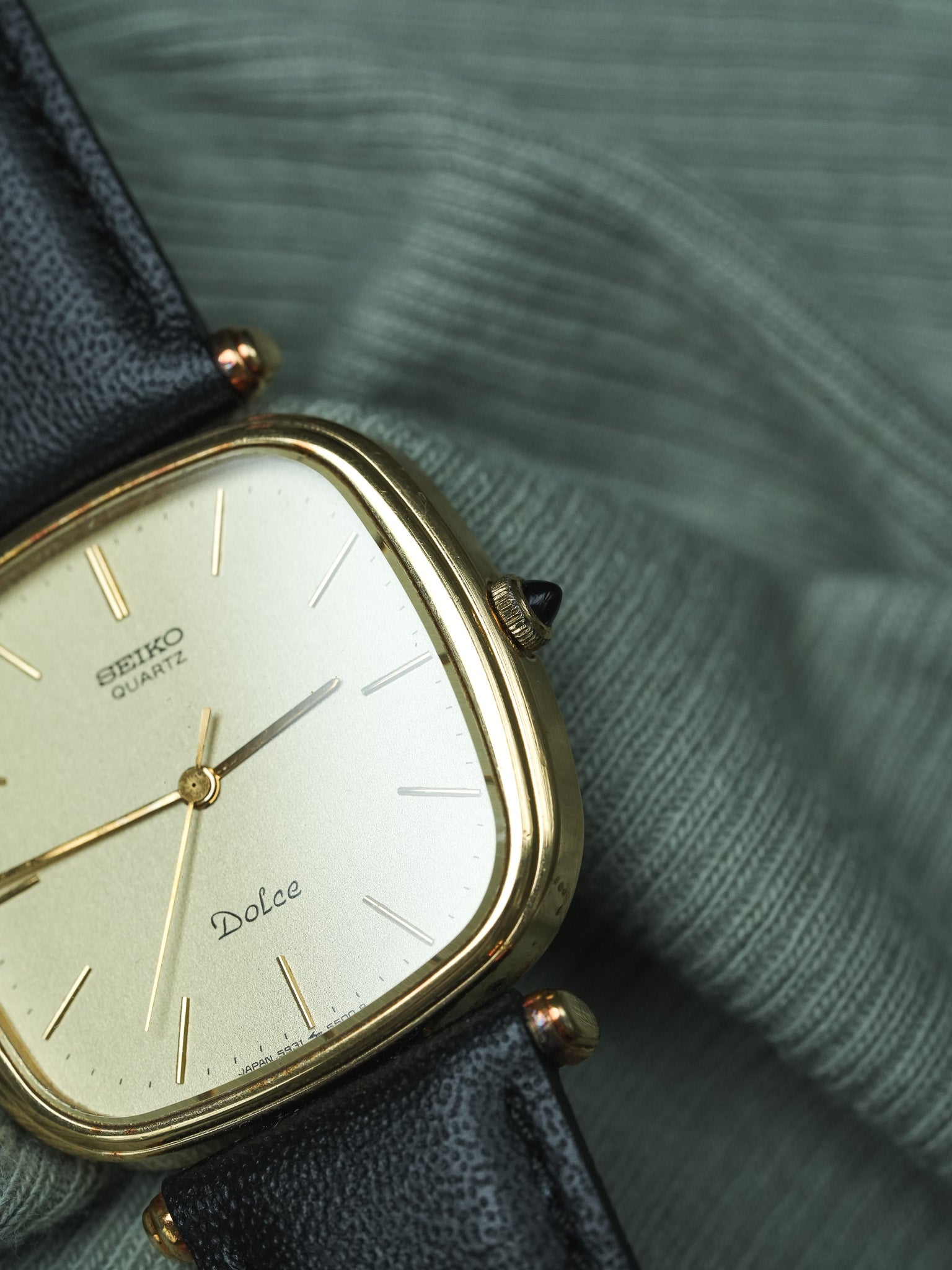 Montre Seiko Dolce Vintage - Boitier TV Or (1984) - Atelier Victor