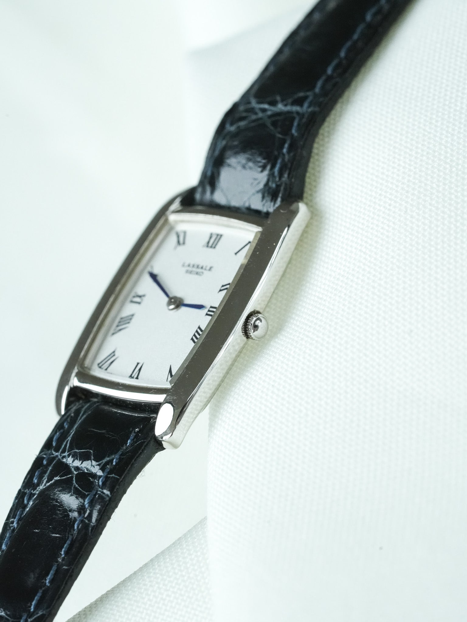 Montre Seiko Lassale Vintage - Mini Tonneau Acier Index Bleu (1984) - Atelier Victor