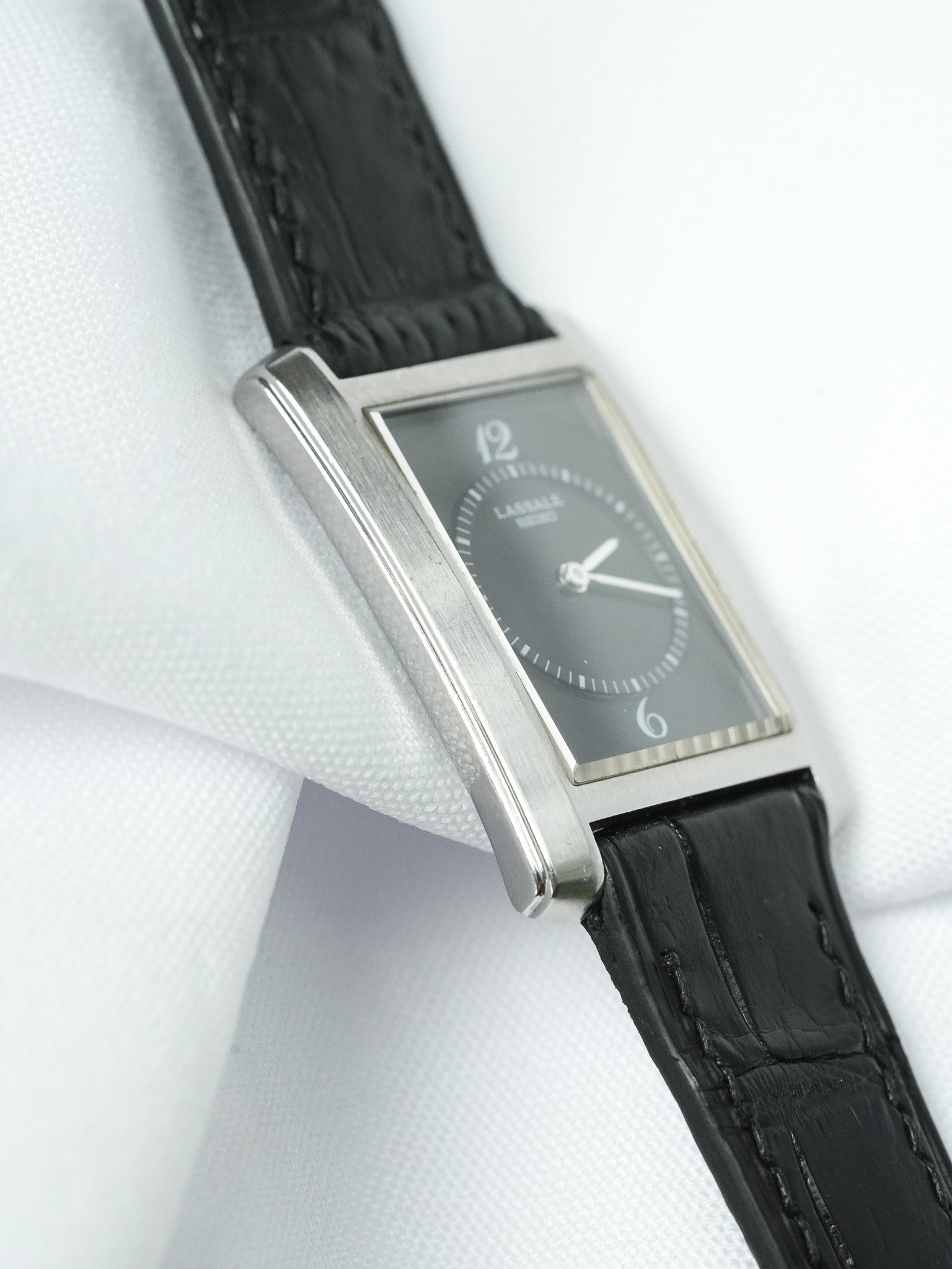 Винтажные часы Seiko Lassale — Tank из чернёной стали (1995)