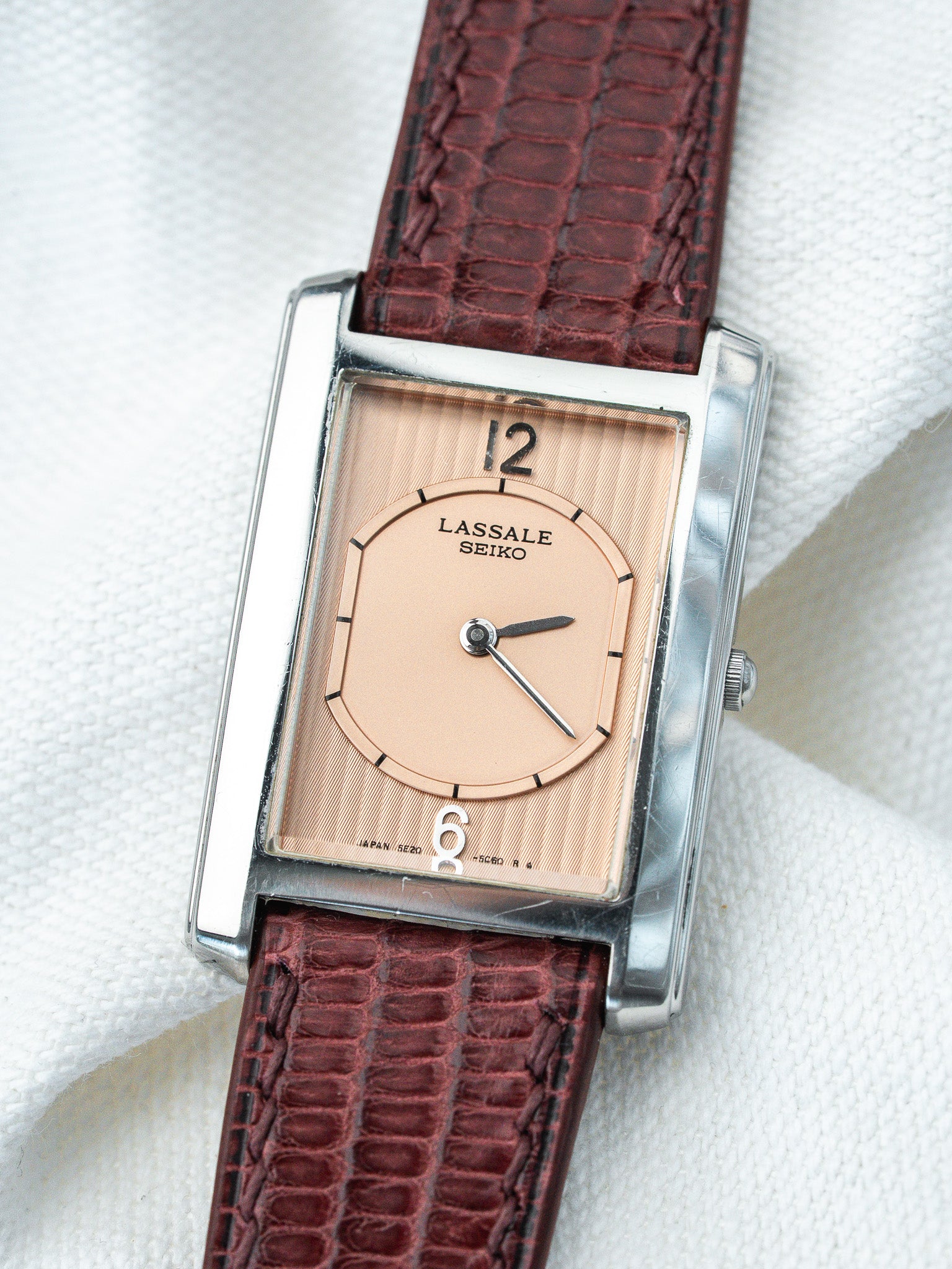 Montre Seiko Lassale Vintage - Tank Saumon Tapisserie (1996) - Atelier Victor