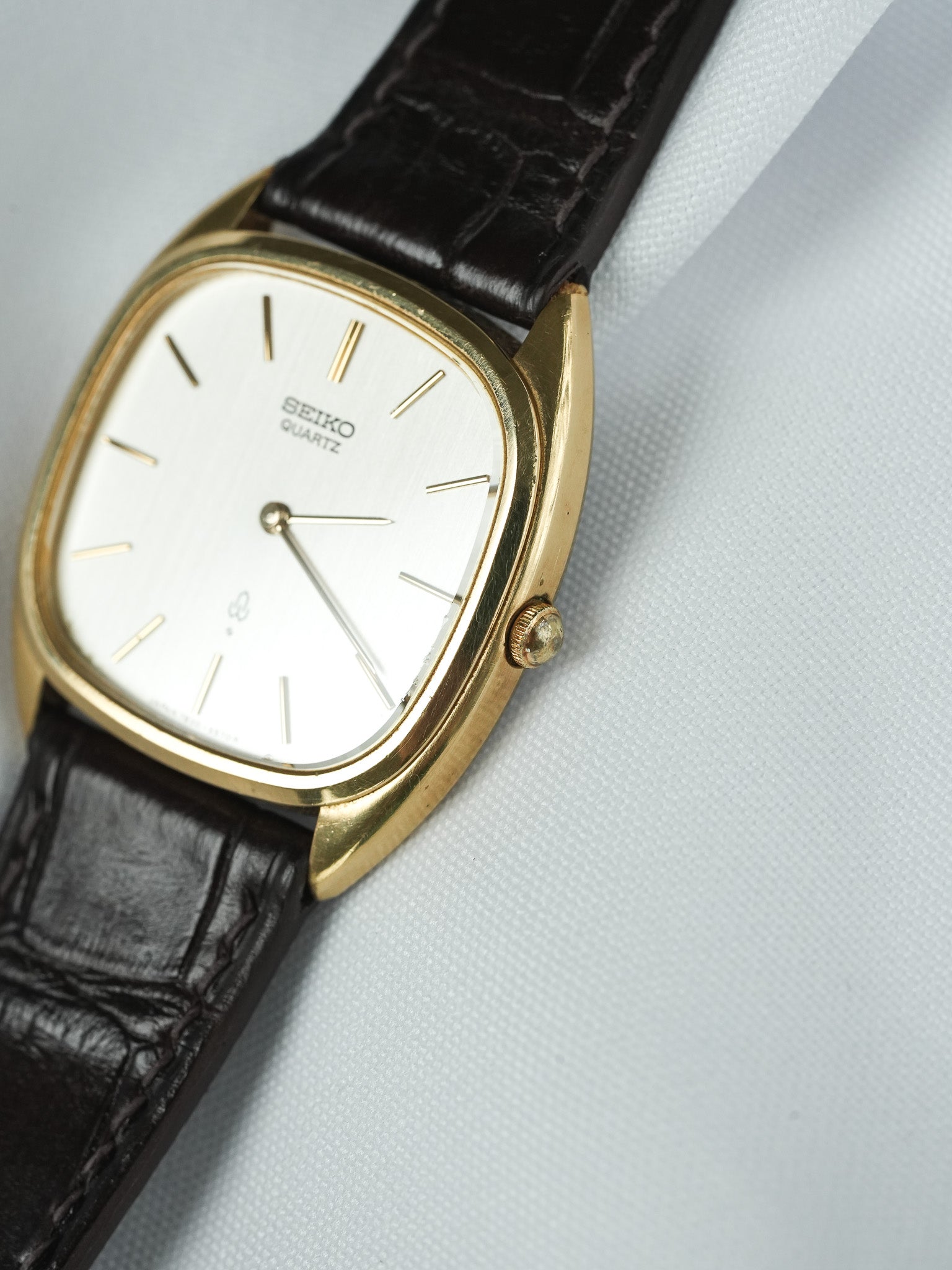 Винтажные часы Seiko Lassale — Tonneau XL с золотым покрытием, цвет шампань (1979)