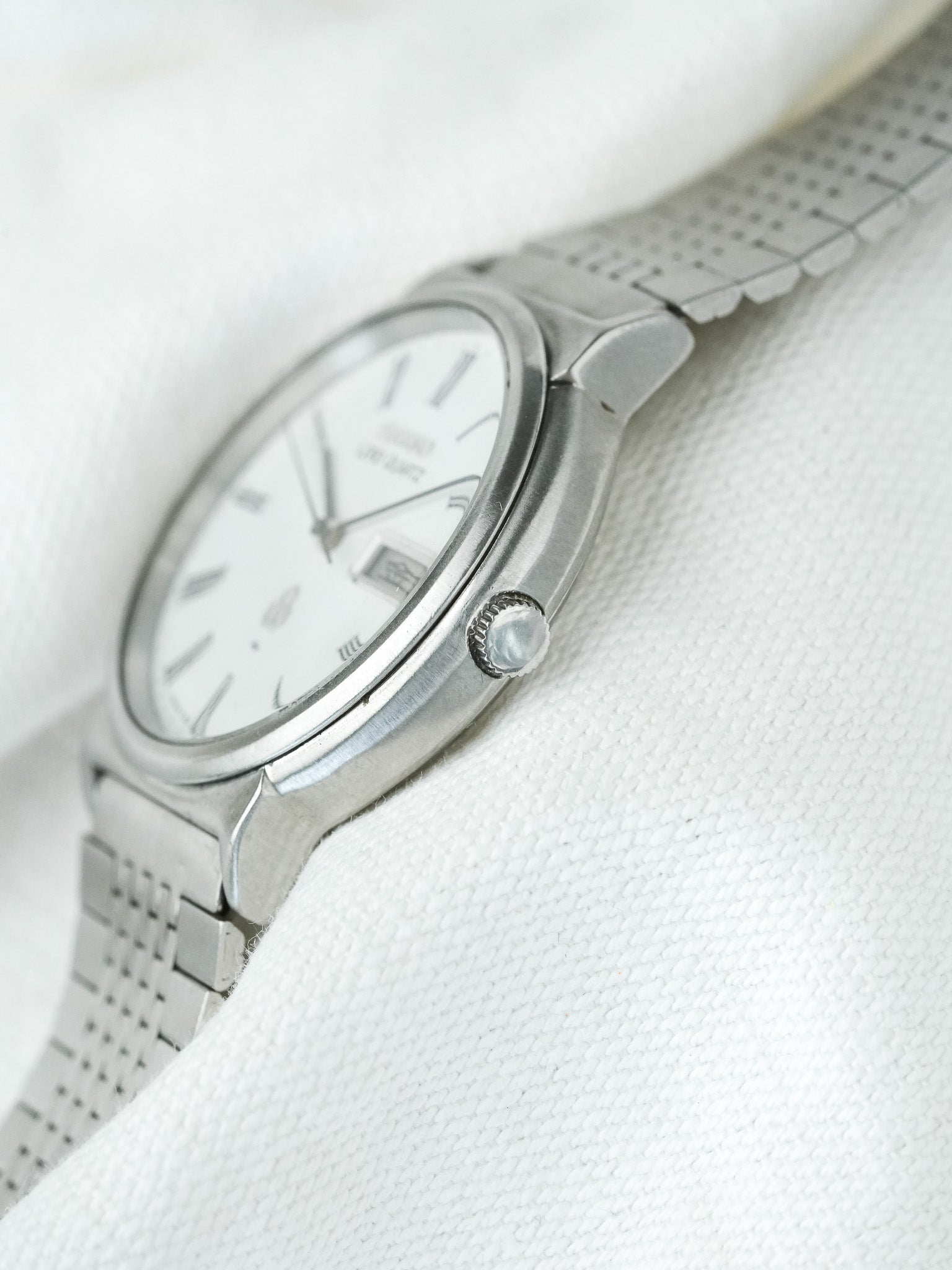 Montre Seiko Lord Quartz Vintage - Daydate Kanji Acier Romain (1979) - Atelier Victor
