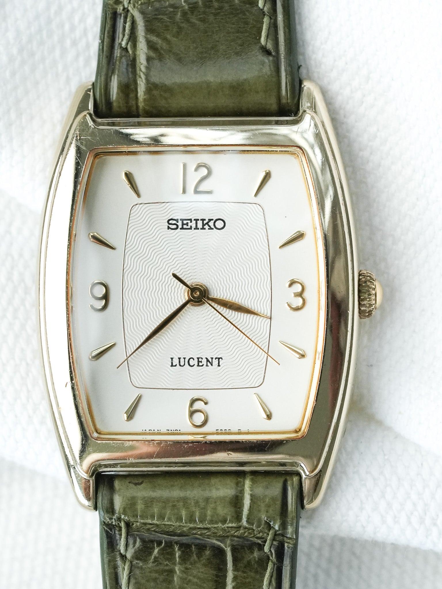 Montre Seiko Lucent Vintage - Tonneau Or Guilloché (1997) - Atelier Victor