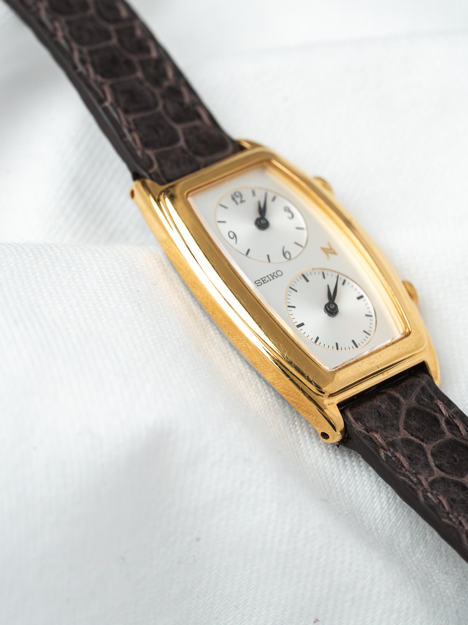 Montre Seiko Noie Dual Time 1E20-3A00 Plaqué Or — Tonneau (1995)