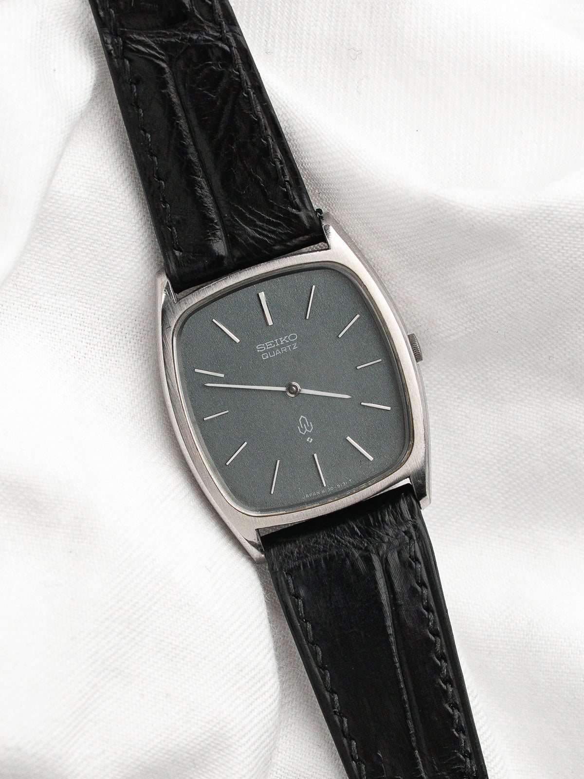Vista d'insieme del pezzo - Orologio Seiko Quartz 4130-5130 Vintage - Atelier Victor